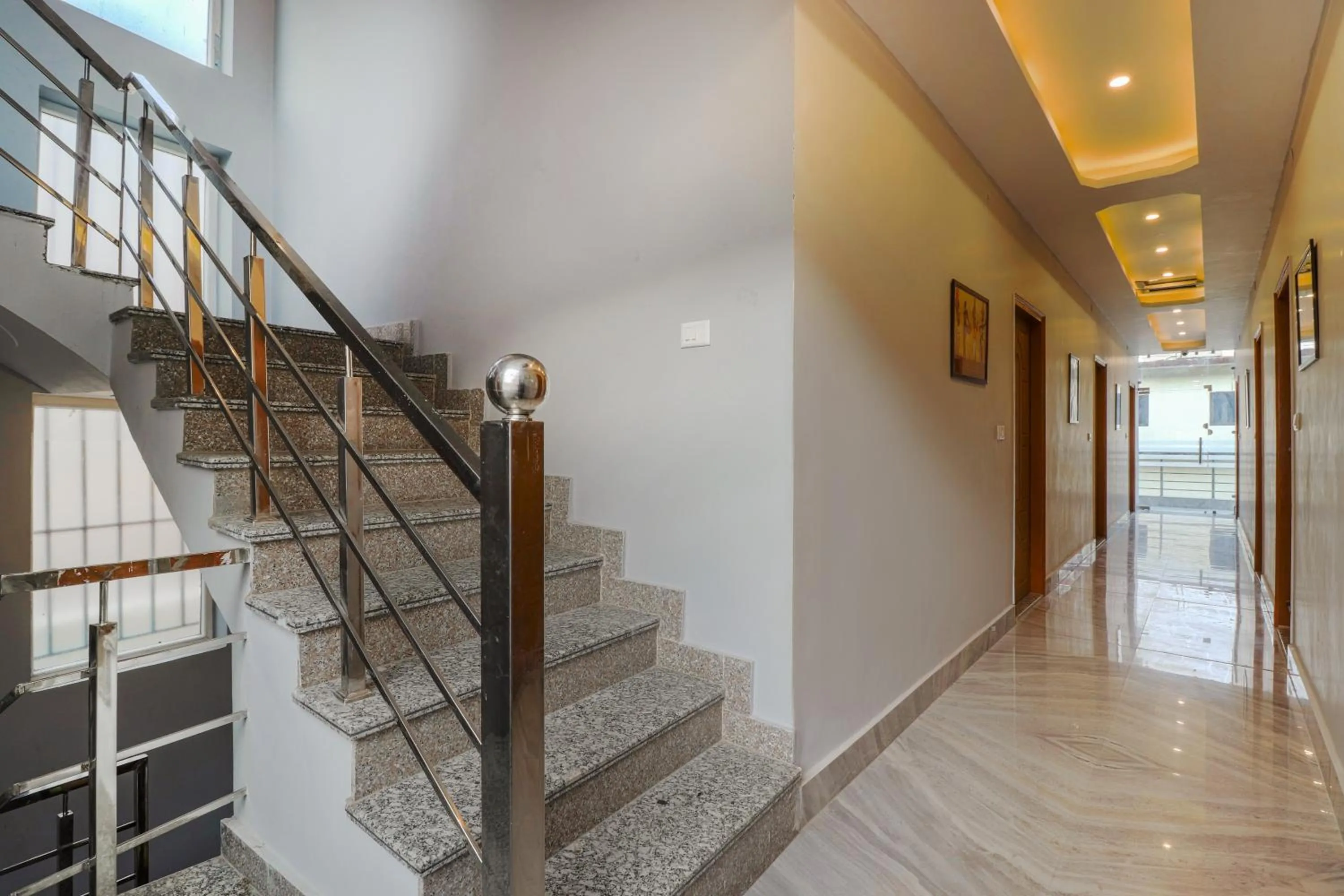 Property building in Shanti Vilaas