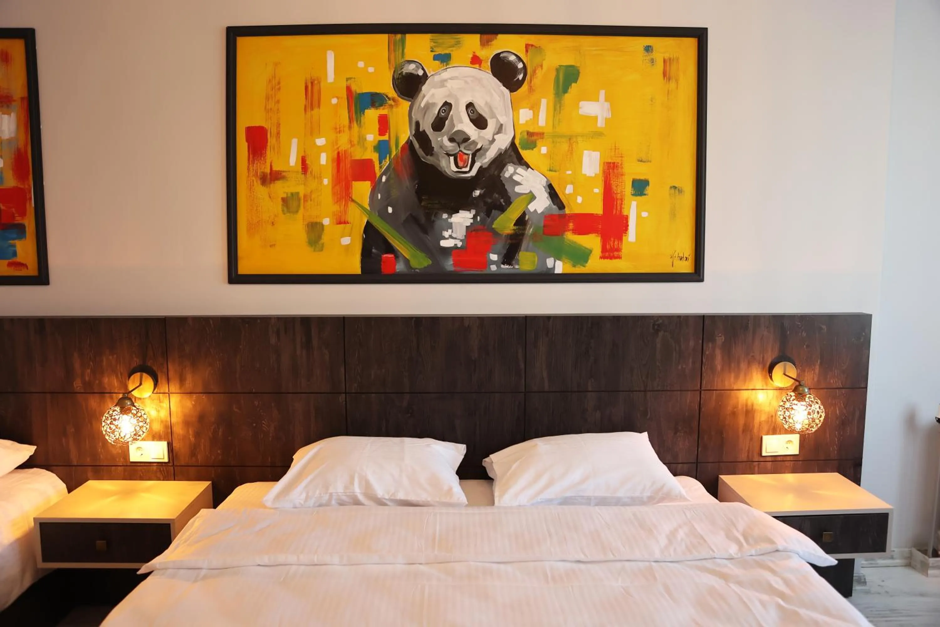 Bed in SAR-PER Hotel