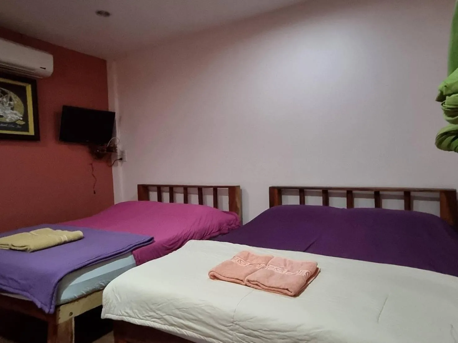 Bed in Sawasdee Sichang