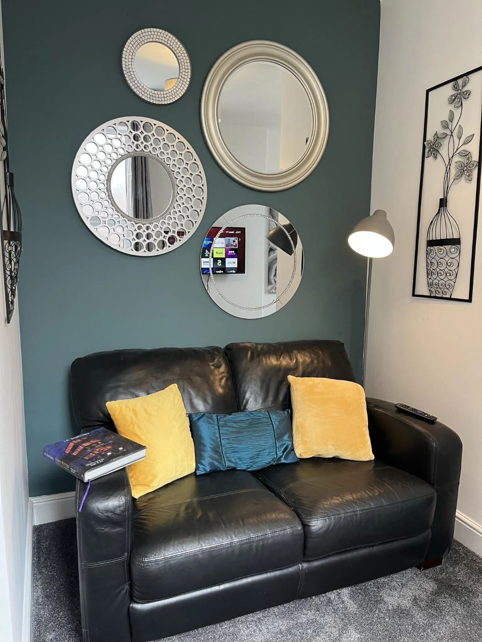 Living room in Modern 1 bed studios for comfy stay in Preston