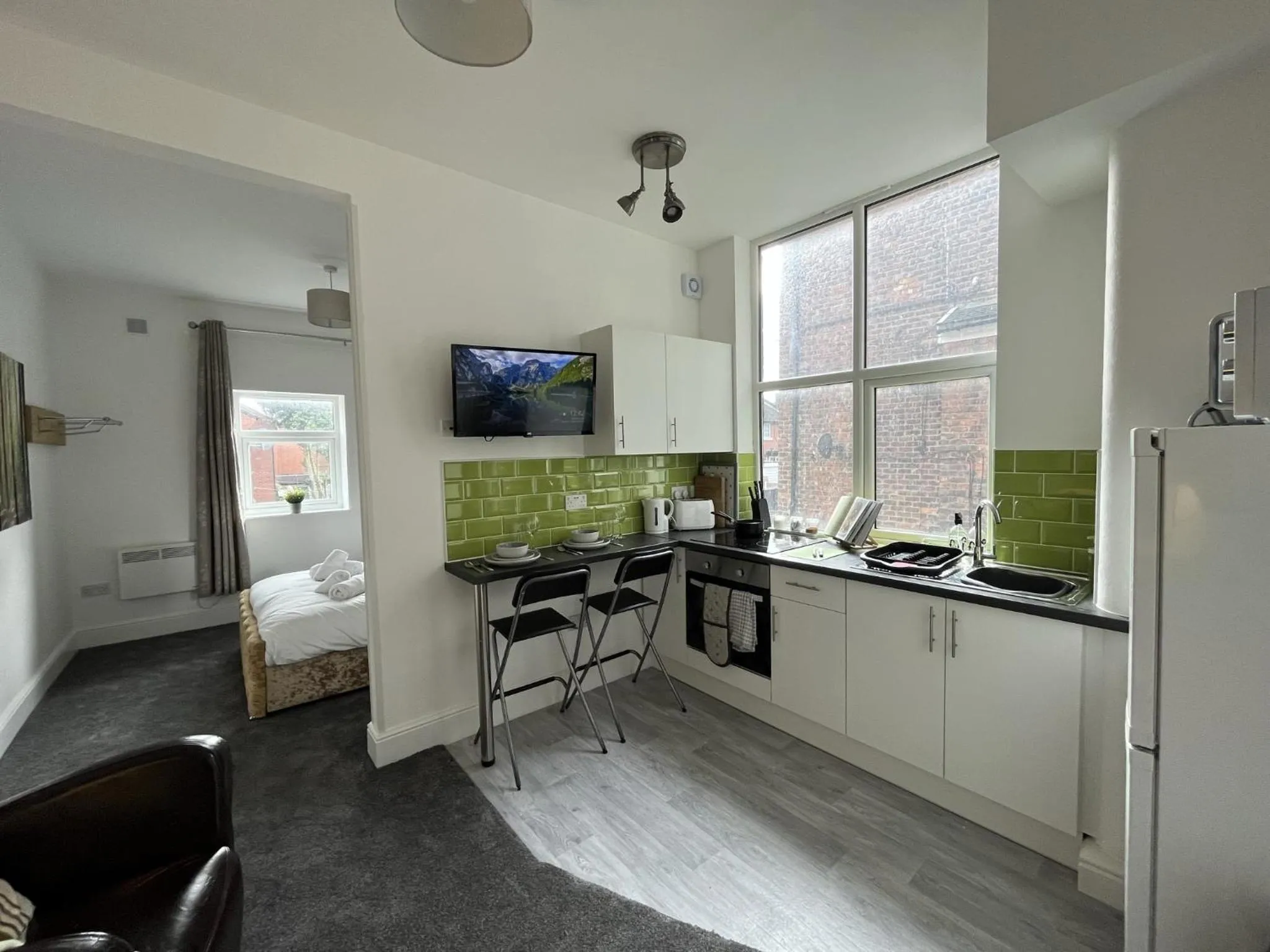 Bedroom in Modern 1 bed studios for comfy stay in Preston