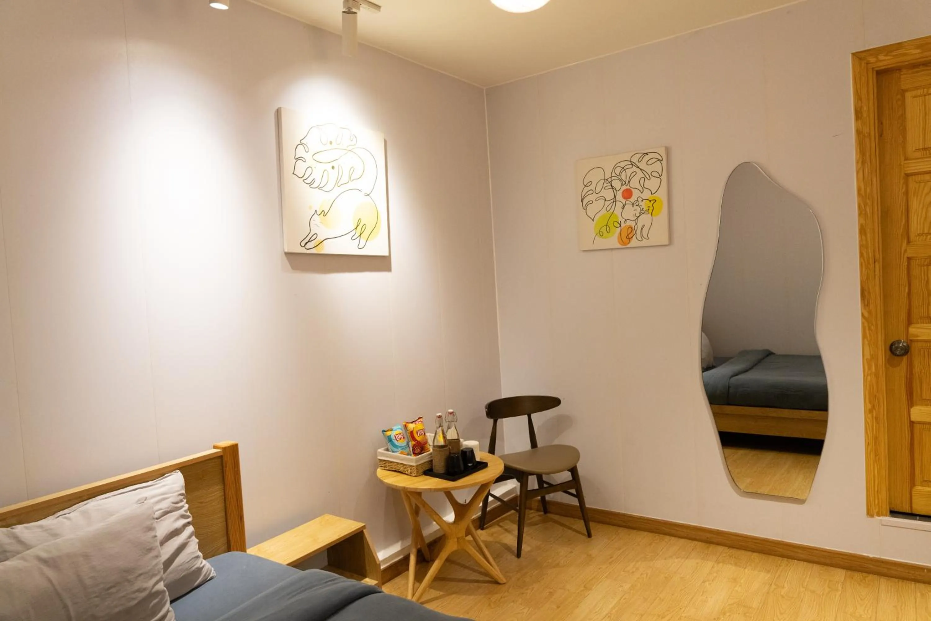 Bed in AMIGO Luxury Palace- Cạnh Chợ Đêm Đà Lạt