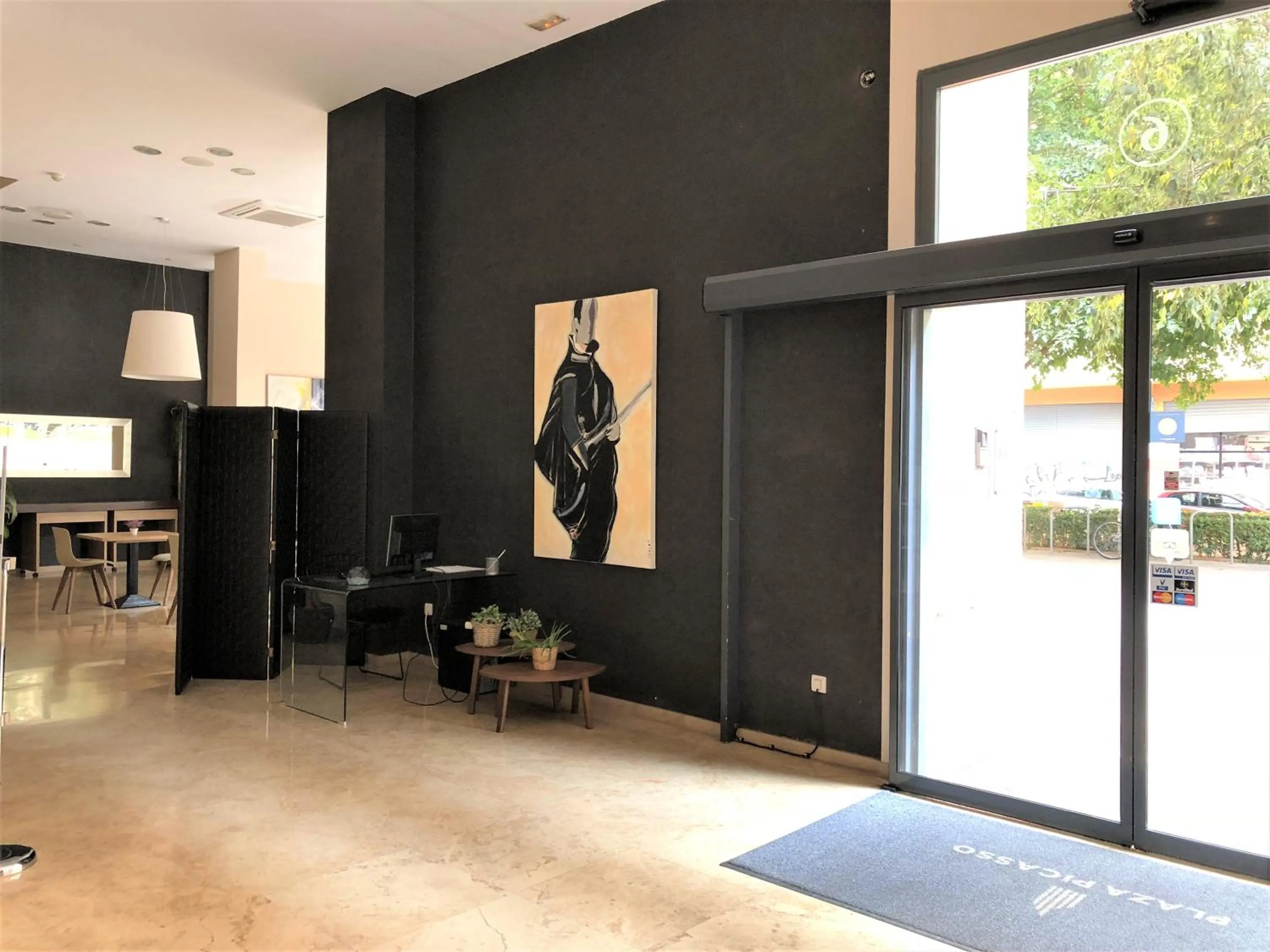 Lobby or reception in Apartamentos Plaza Picasso