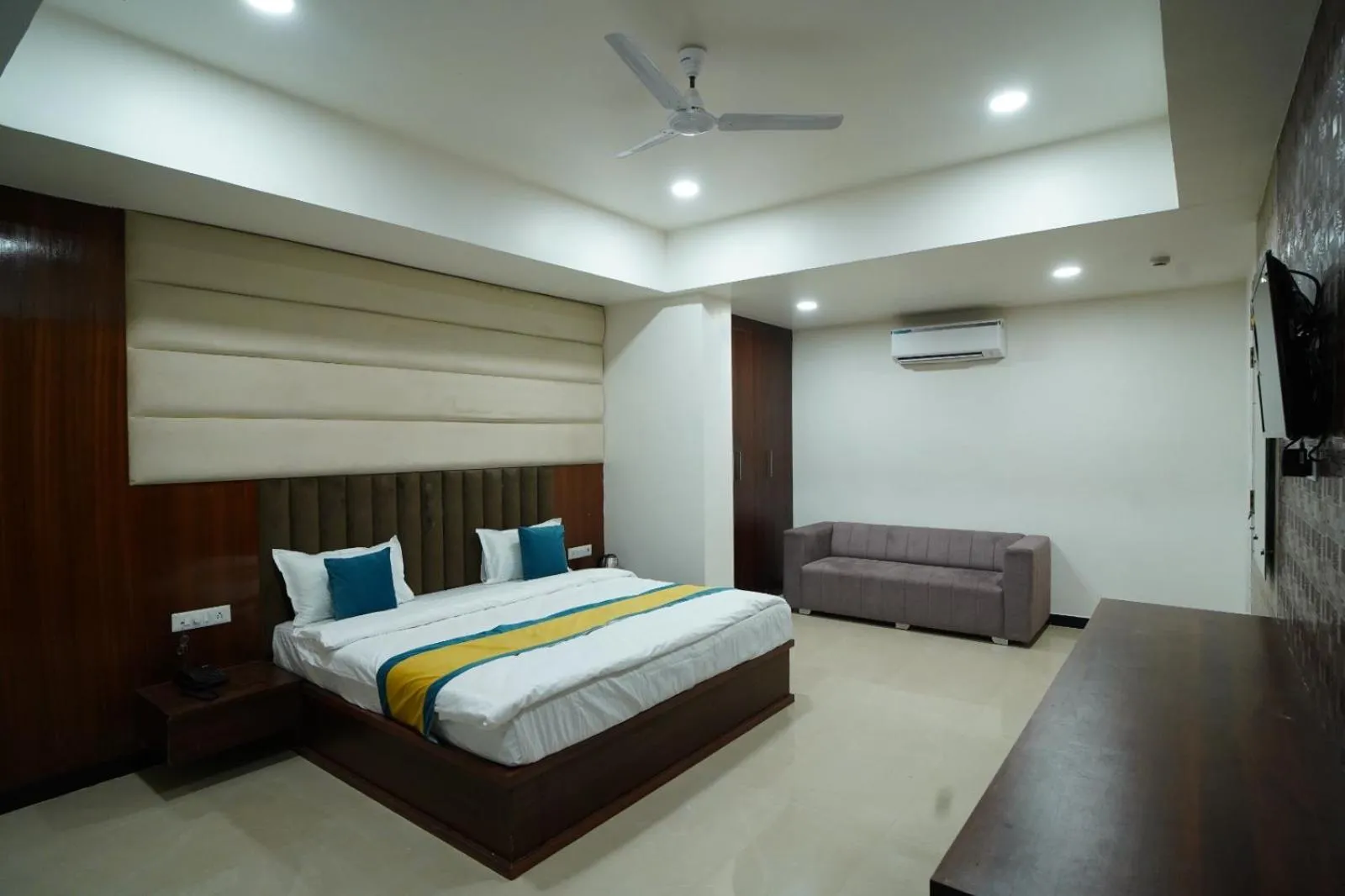 Executive Suite in HOTEL PSK INN