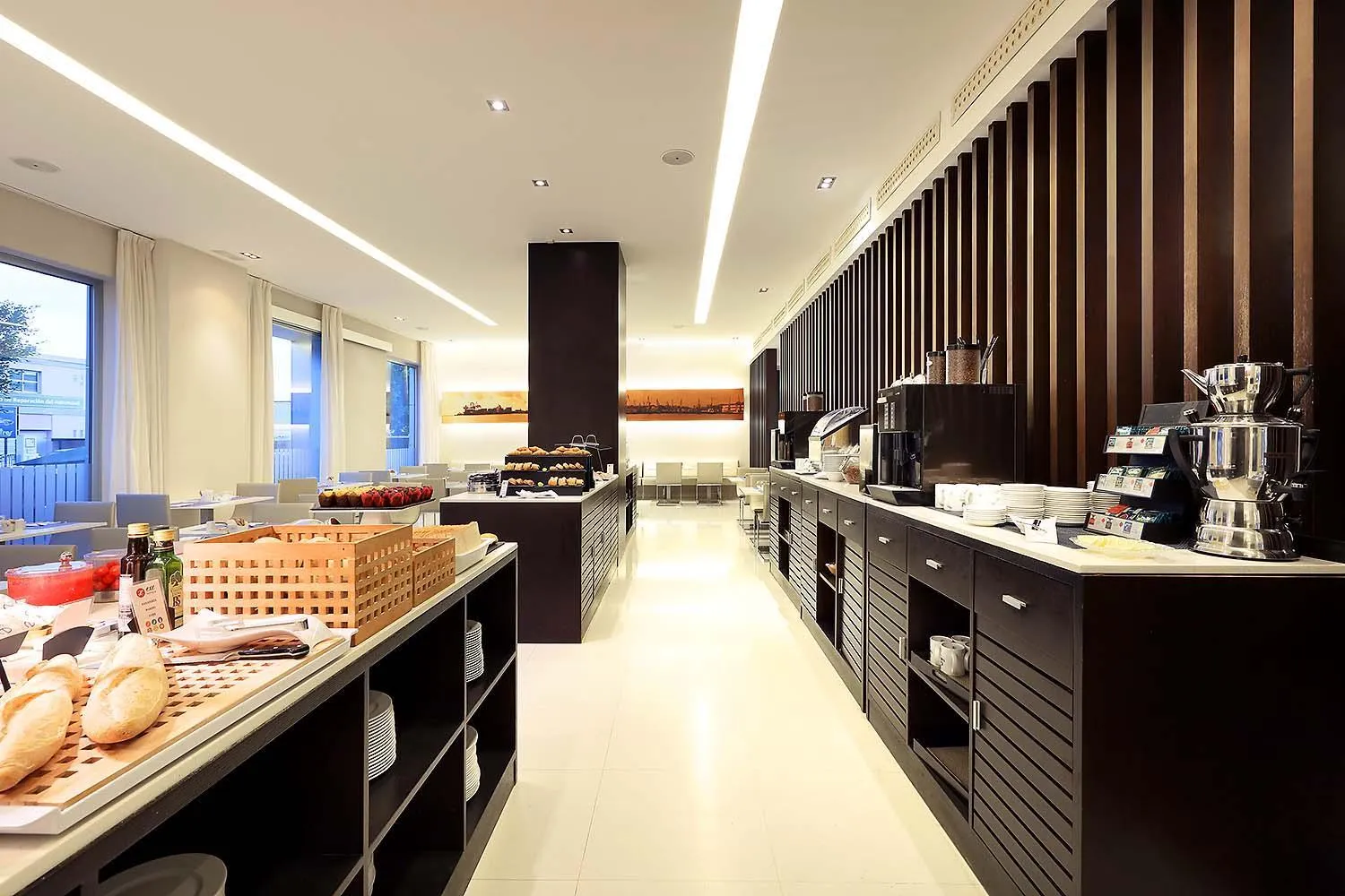 Restaurant/places to eat in Exe Puerto de Sagunto