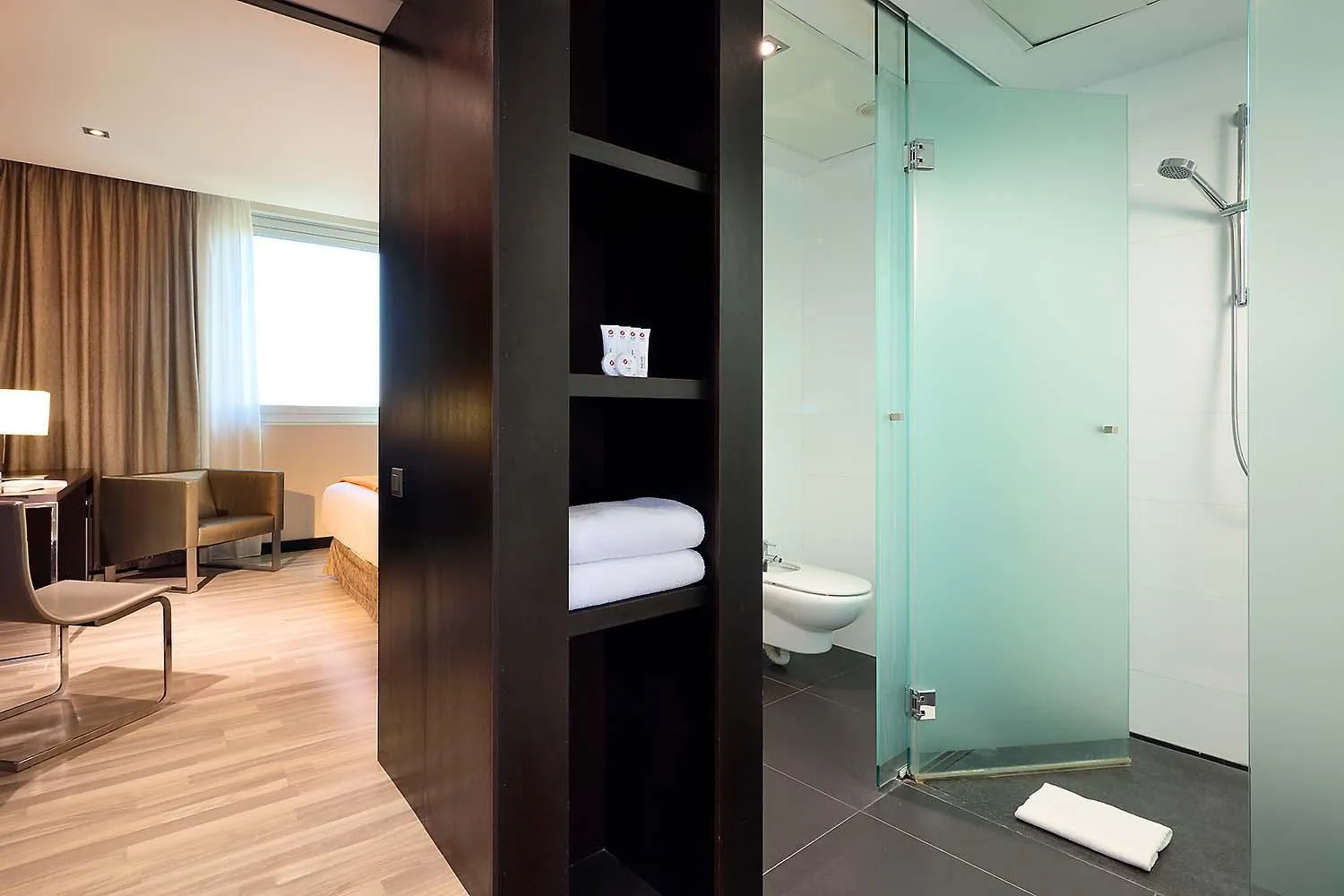 Shower in Exe Puerto de Sagunto