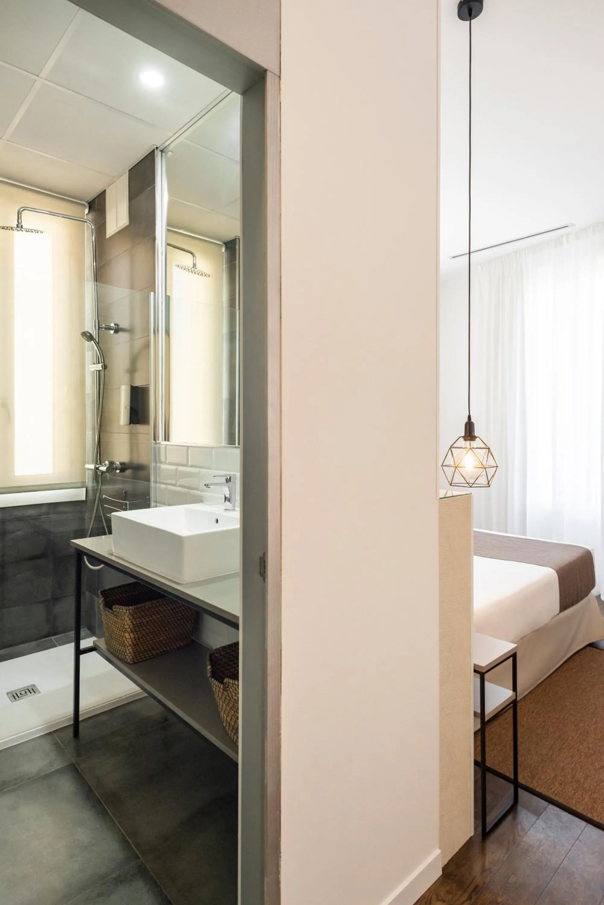 Bathroom in Blanq Carmen Hotel