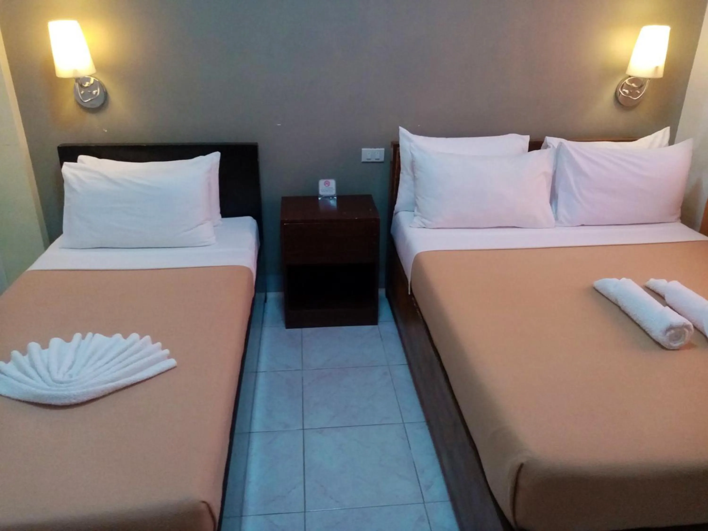 Bedroom, Bed in Coron Vista Lodge