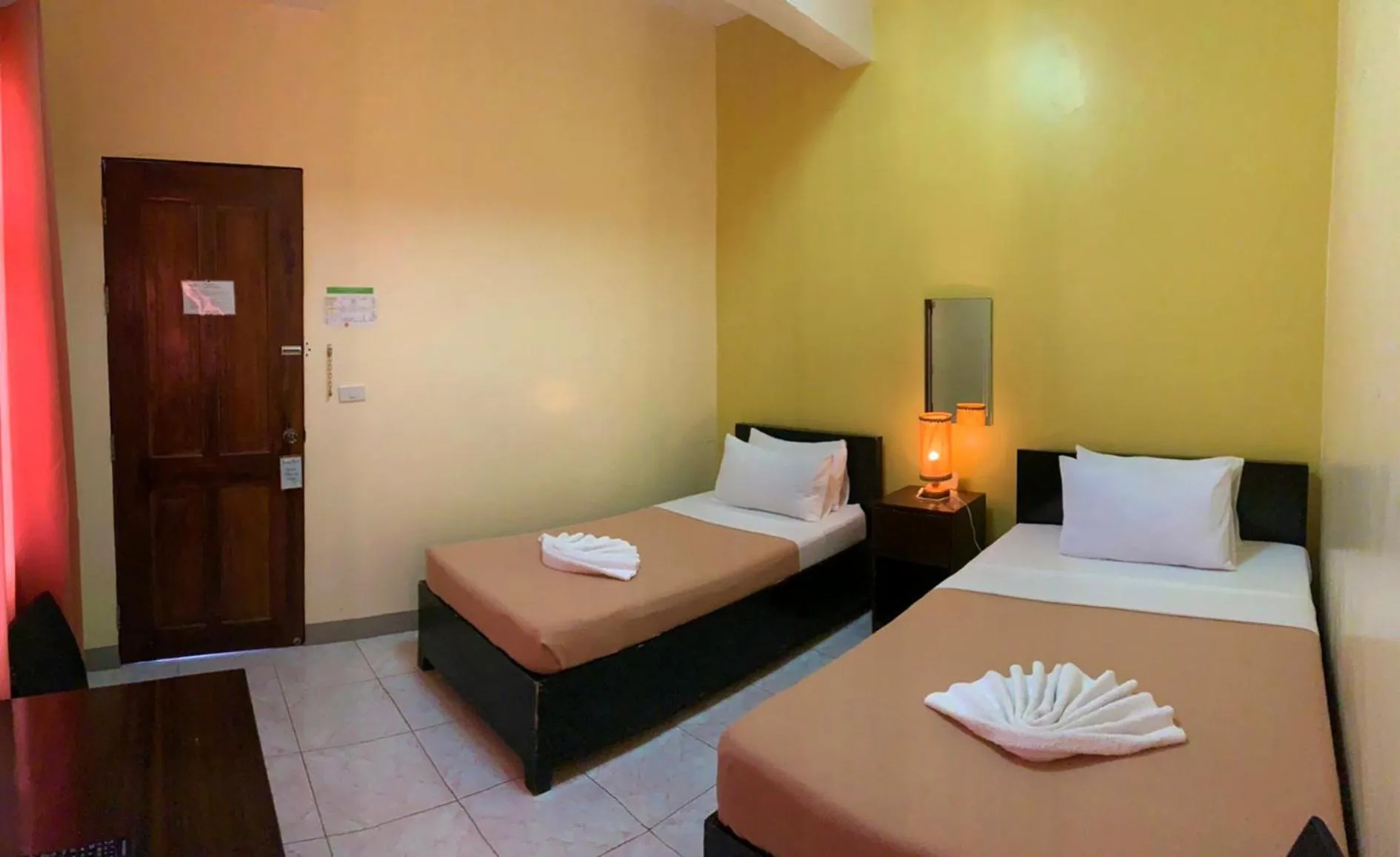 Bedroom, Bed in Coron Vista Lodge