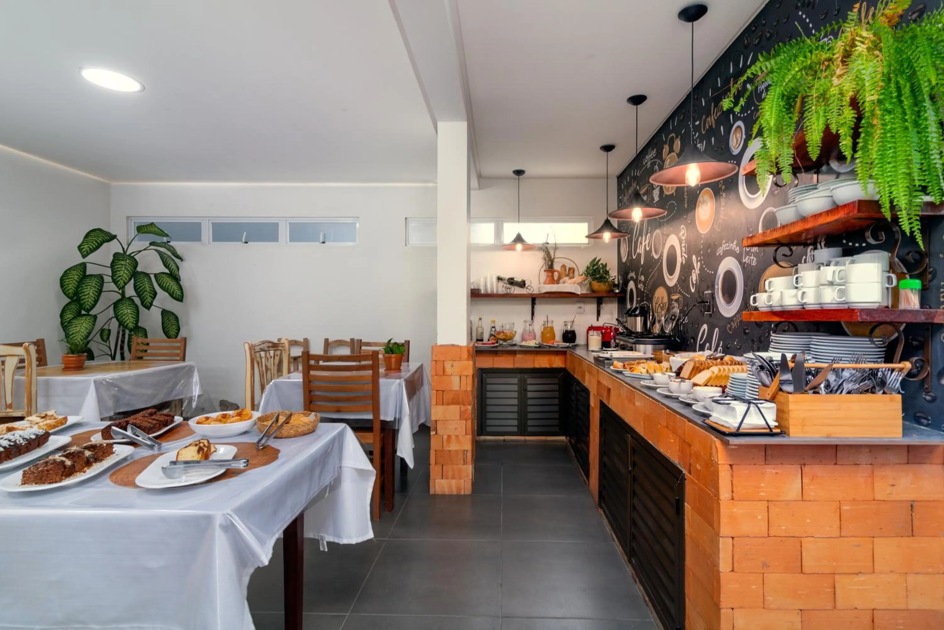 Food and drinks in Suítes 91