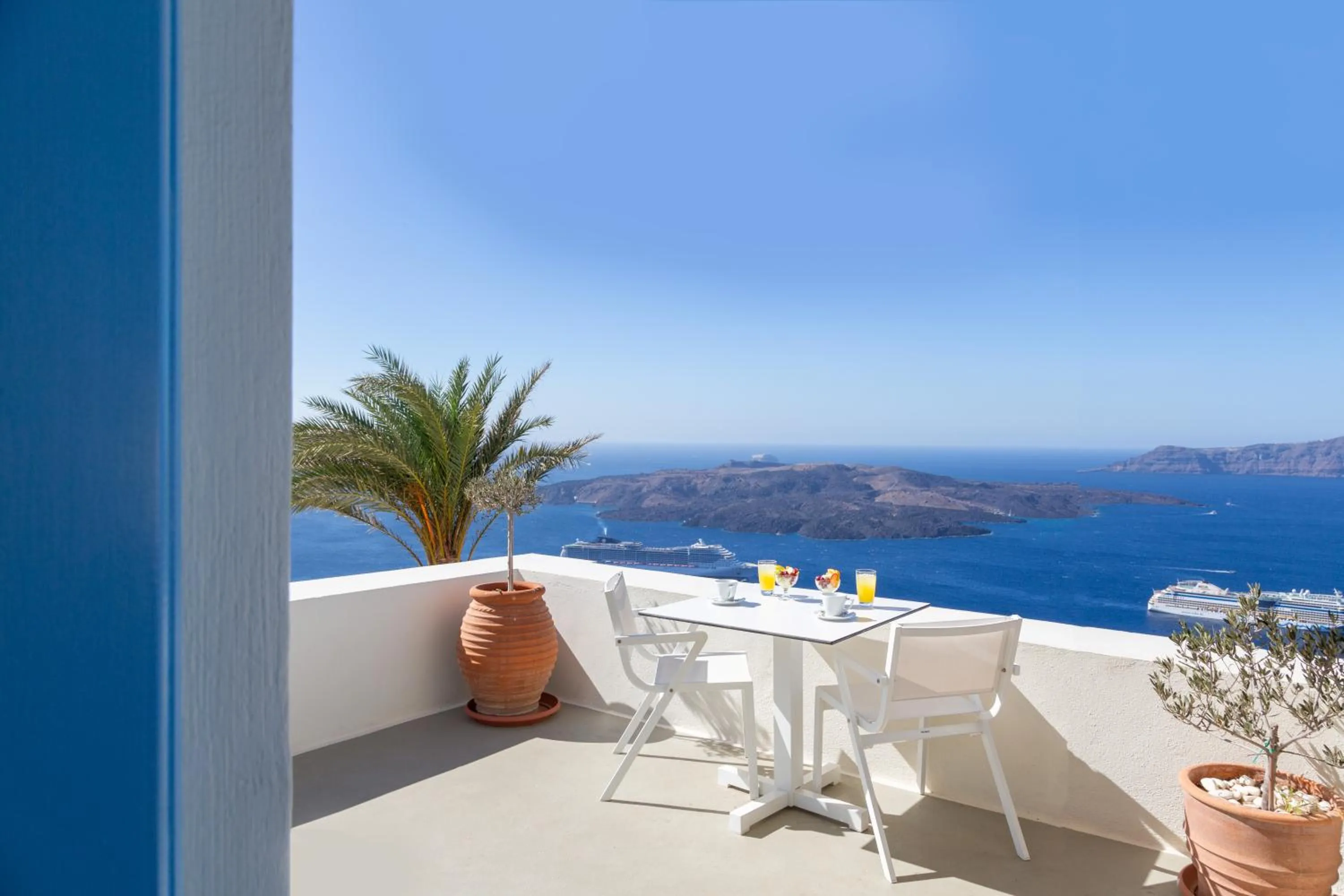 Balcony/Terrace in Pantelia Suites