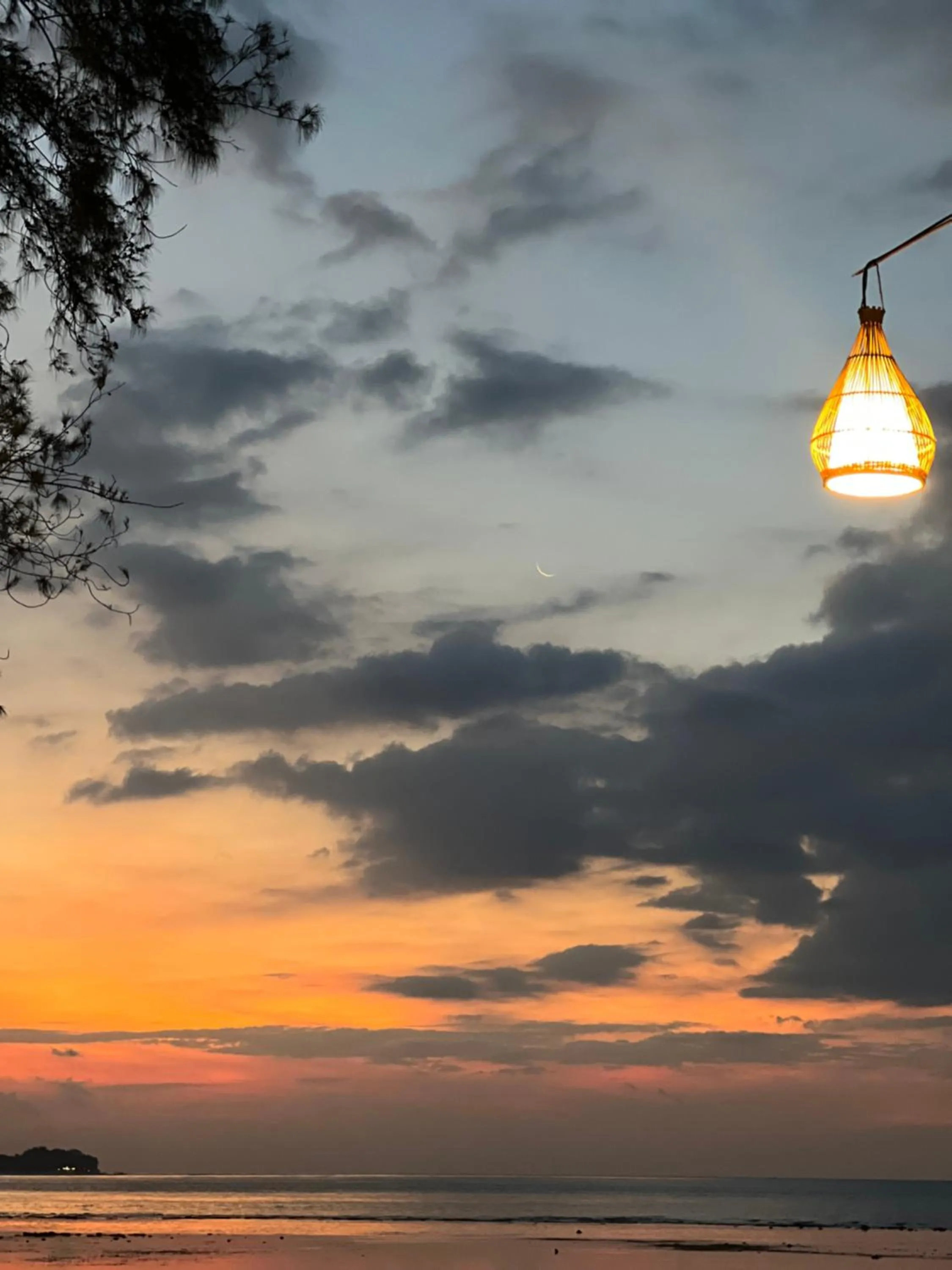 Formosa Beach Club & Bungalow