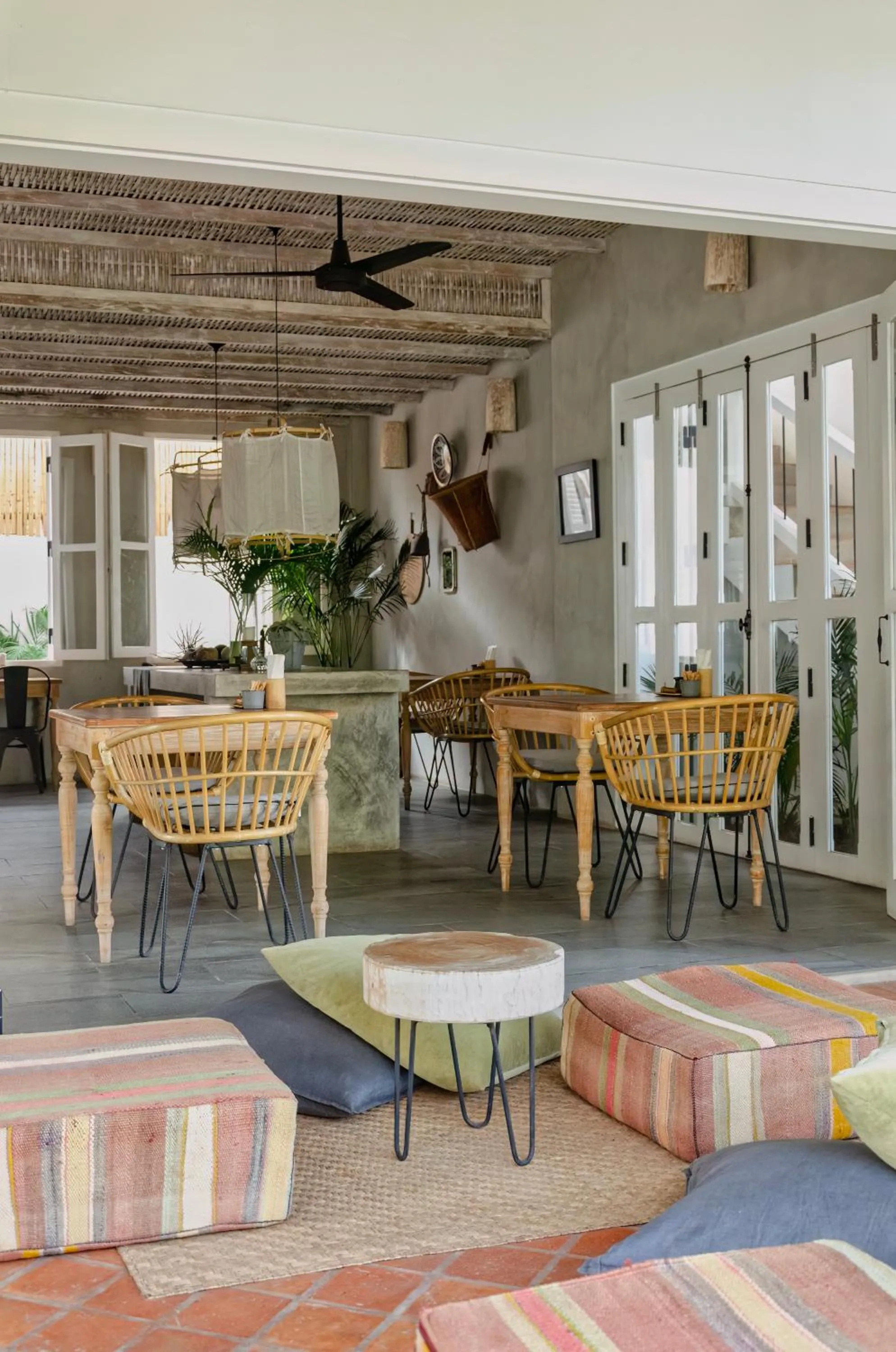 Restaurant/places to eat in Chic stay HANA Boutique hotel xxxx Possible noise from the construction next to our property