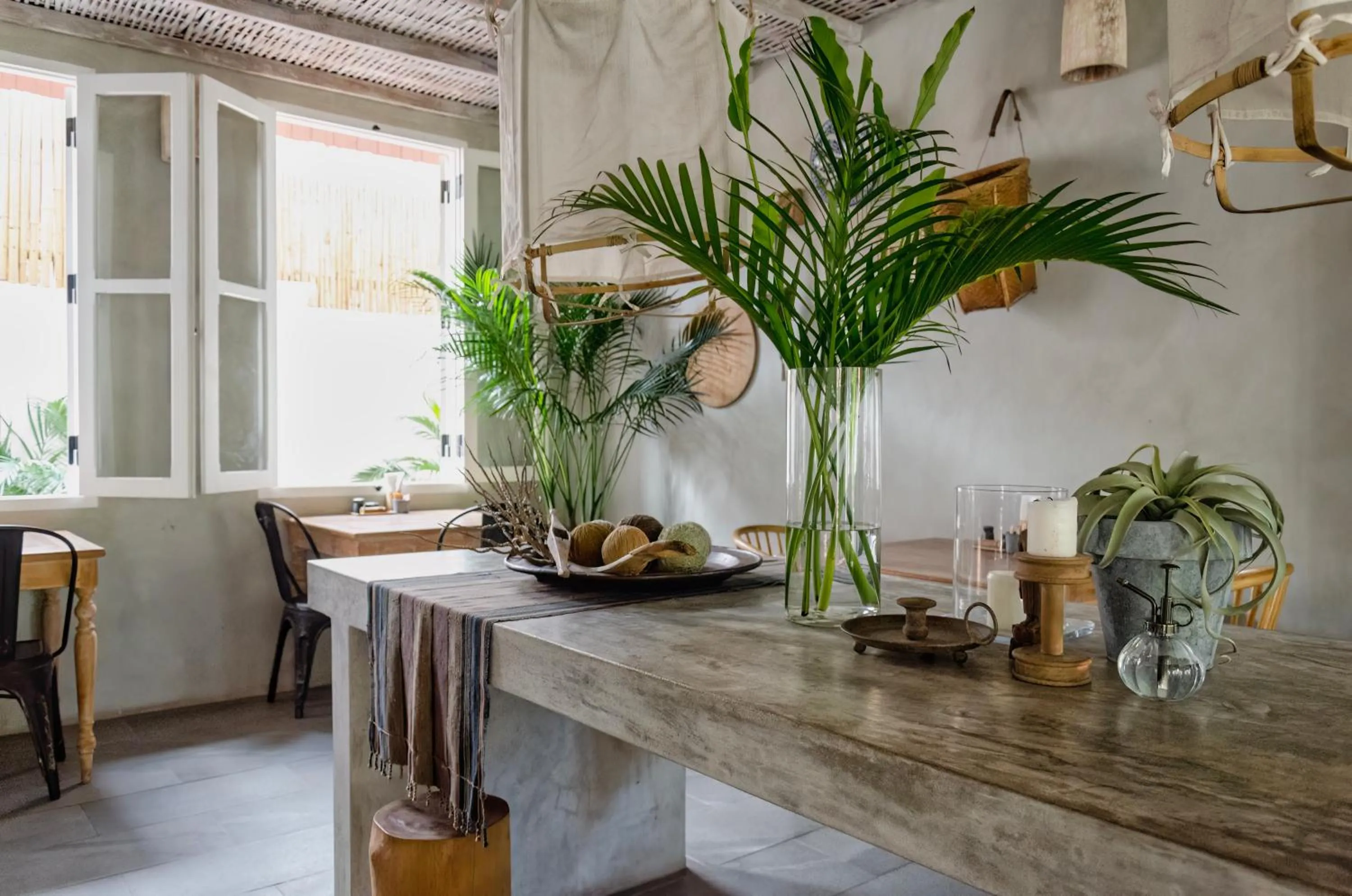 Restaurant/places to eat in Chic stay HANA Boutique hotel xxxx Possible noise from the construction next to our property