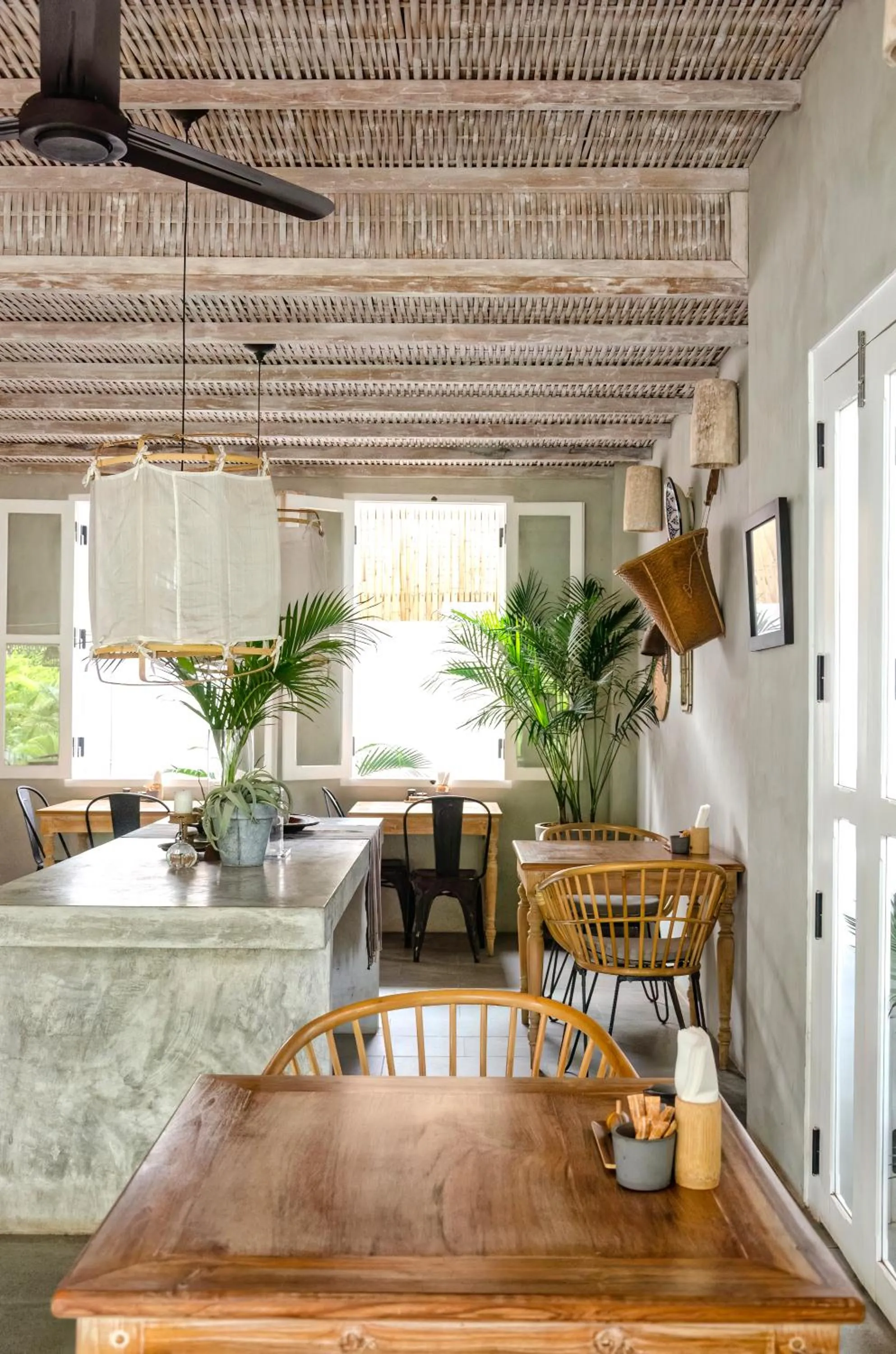 Restaurant/places to eat in Chic stay HANA Boutique hotel xxxx Possible noise from the construction next to our property