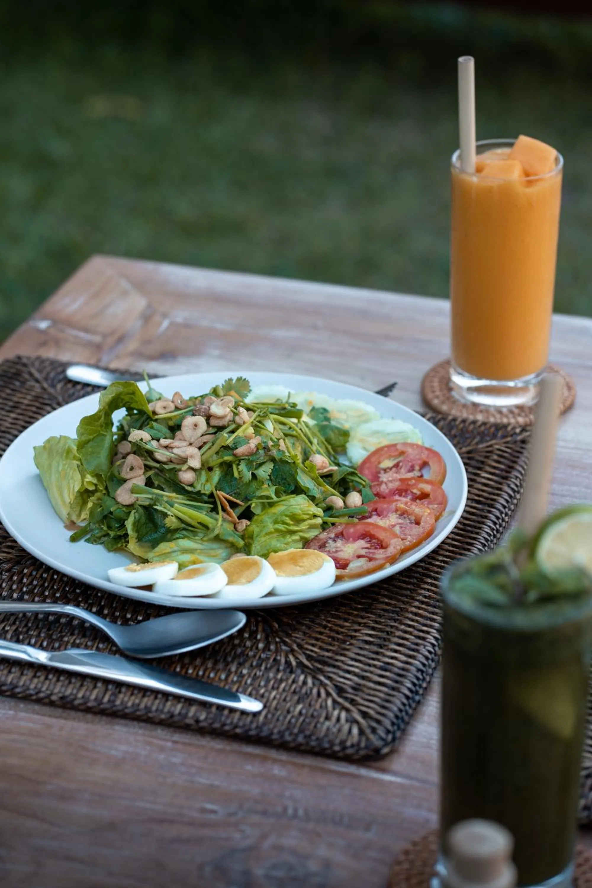 Restaurant/places to eat in Chic stay HANA Boutique hotel xxxx Possible noise from the construction next to our property