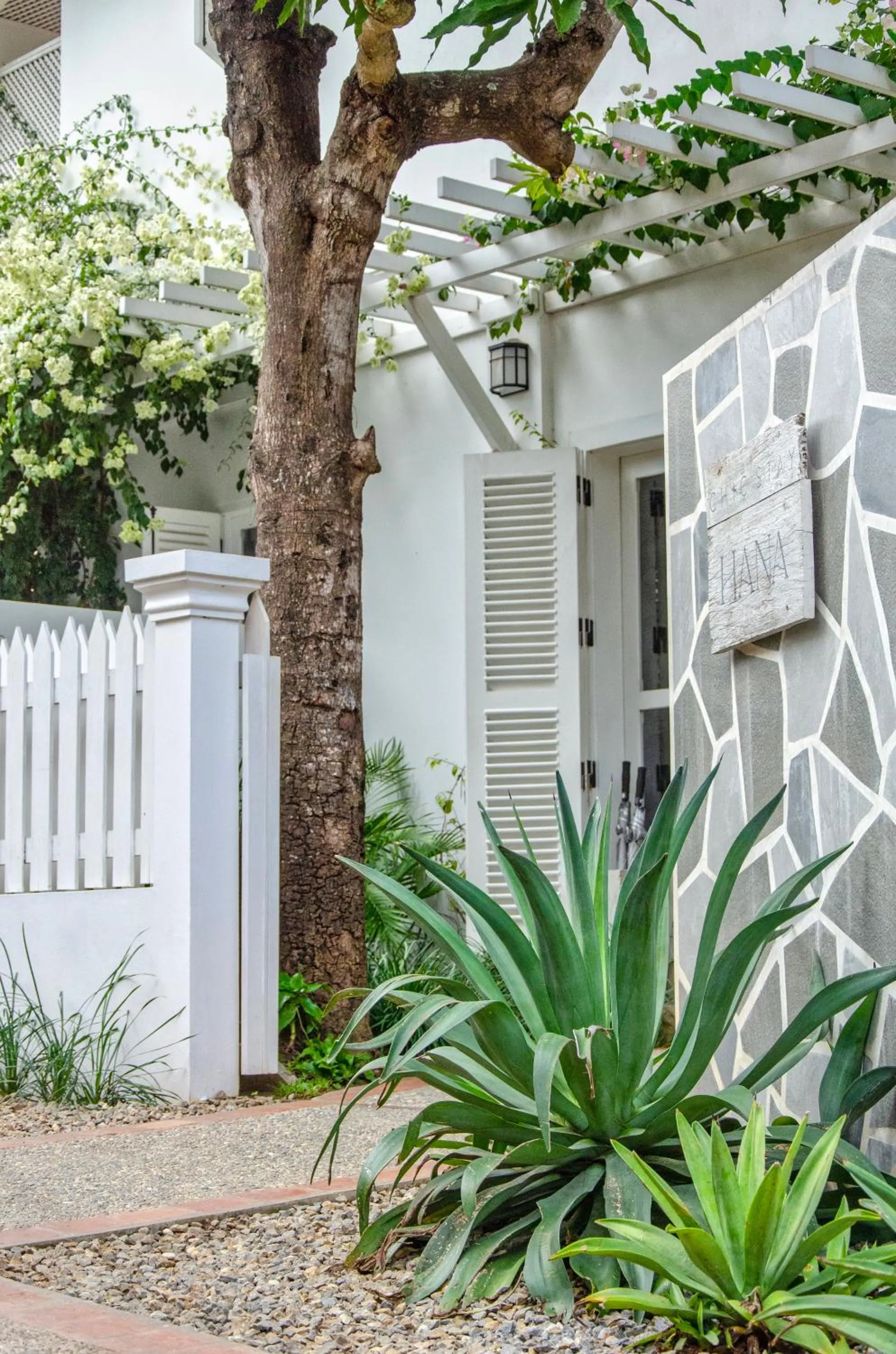 Garden in Chic stay HANA Boutique hotel xxxx Possible noise from the construction next to our property