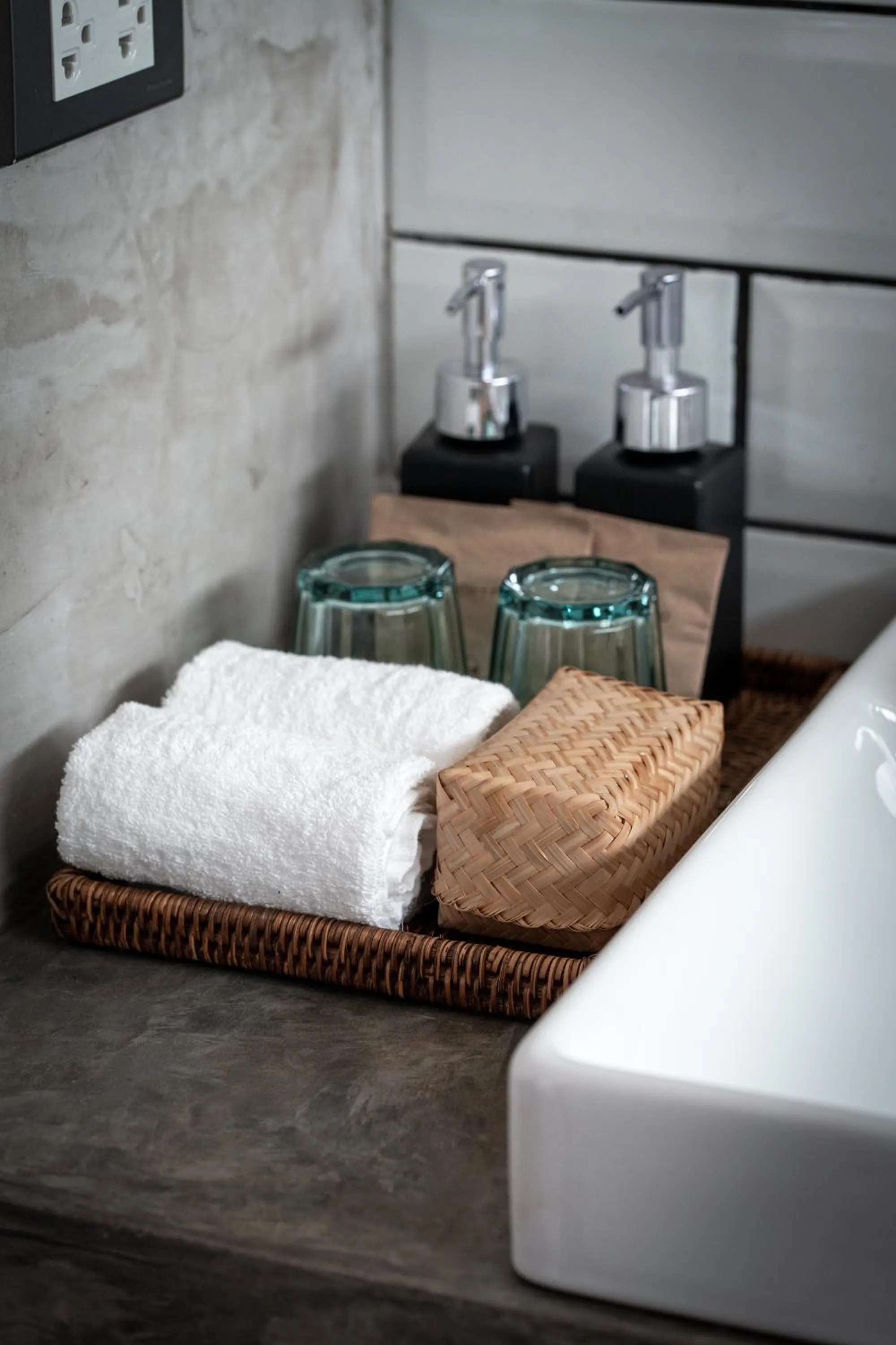 Bathroom, Bed in Chic stay HANA Boutique hotel xxxx Possible noise from the construction next to our property