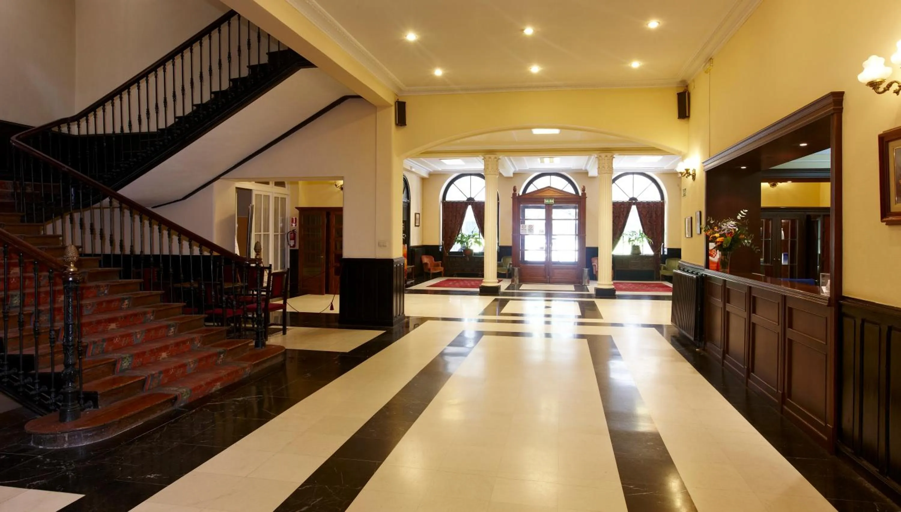 Lobby or reception in Balneario de Cestona