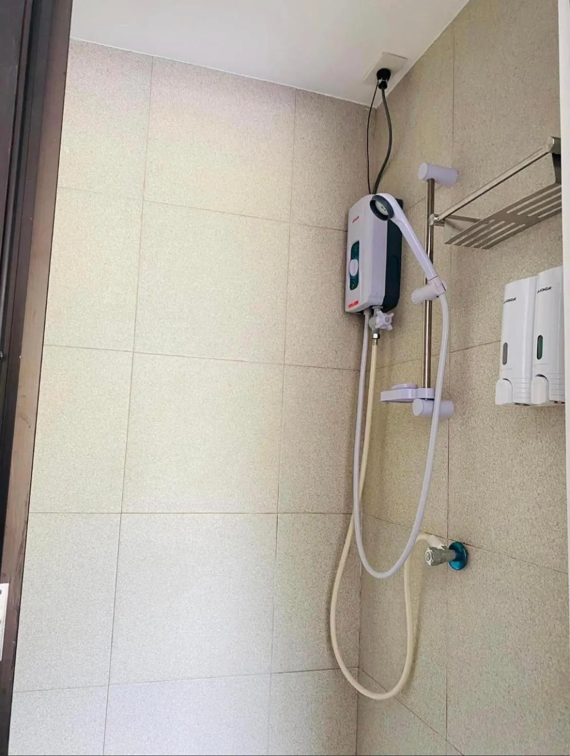 Bathroom in Canna Boutique Hostel