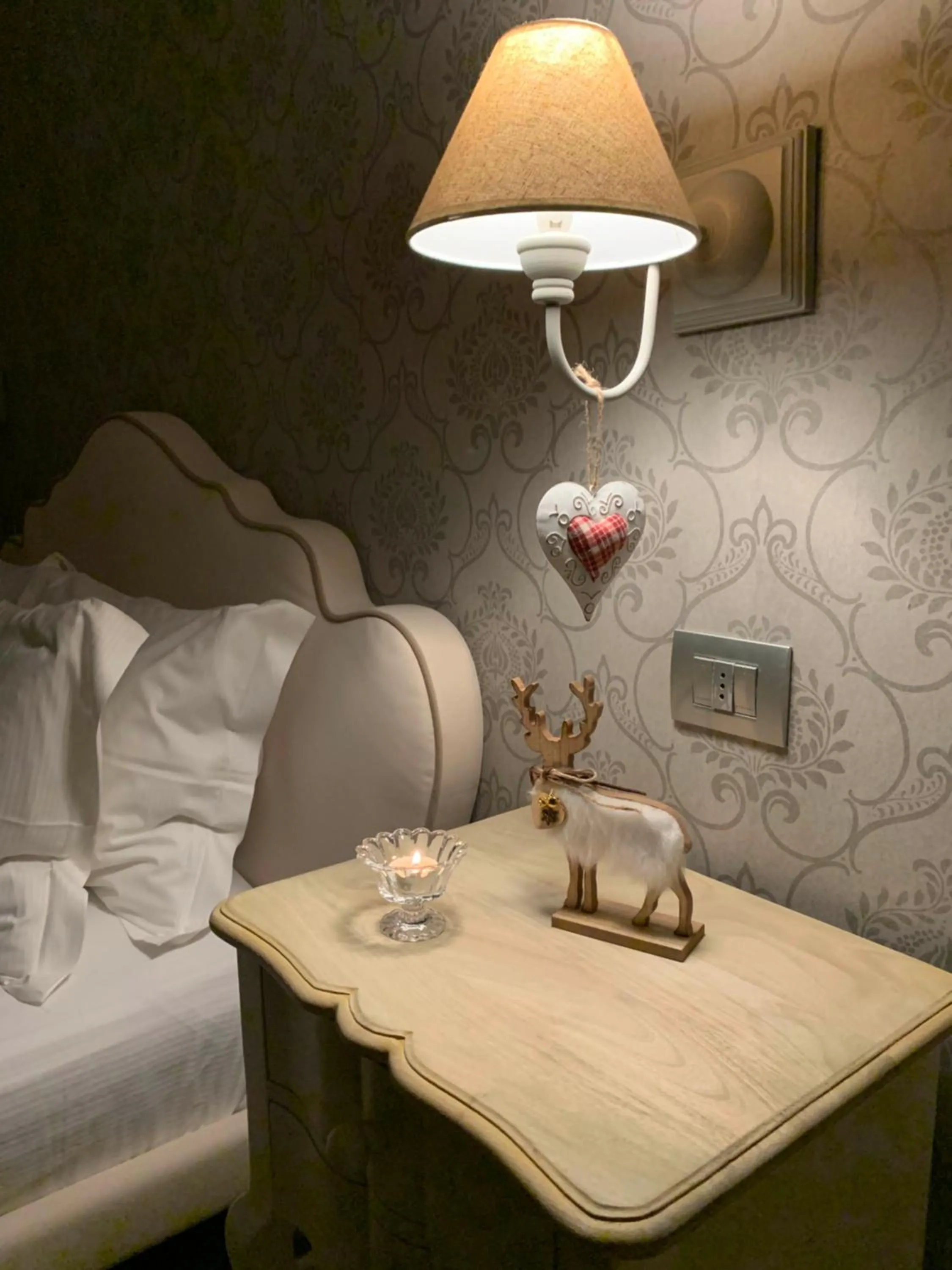 Bed in Spiaggia Amore - Appartamenti Vacanza Vista Lago - Luxury Apartments