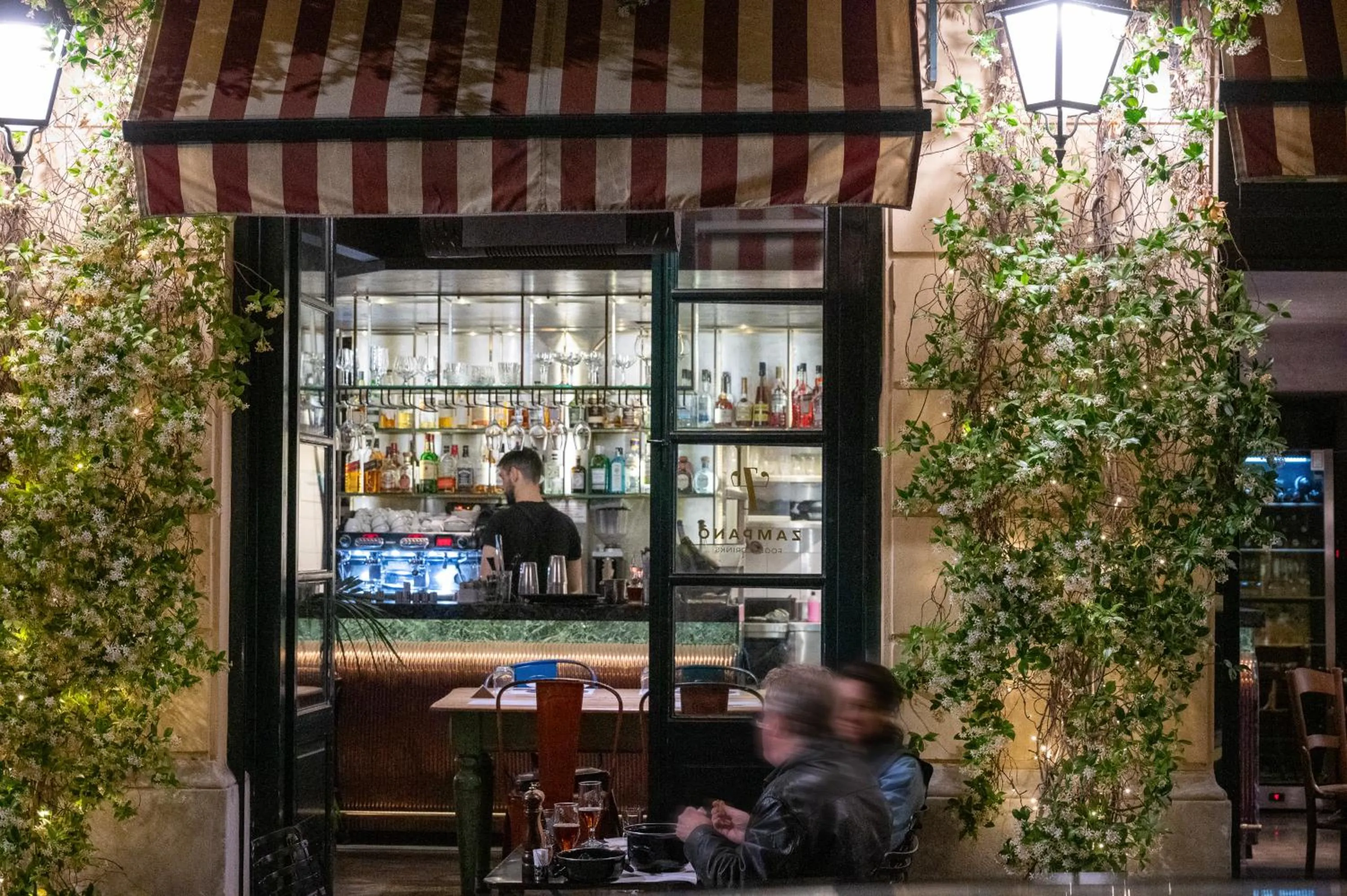 Neighbourhood in Psiri Vibes