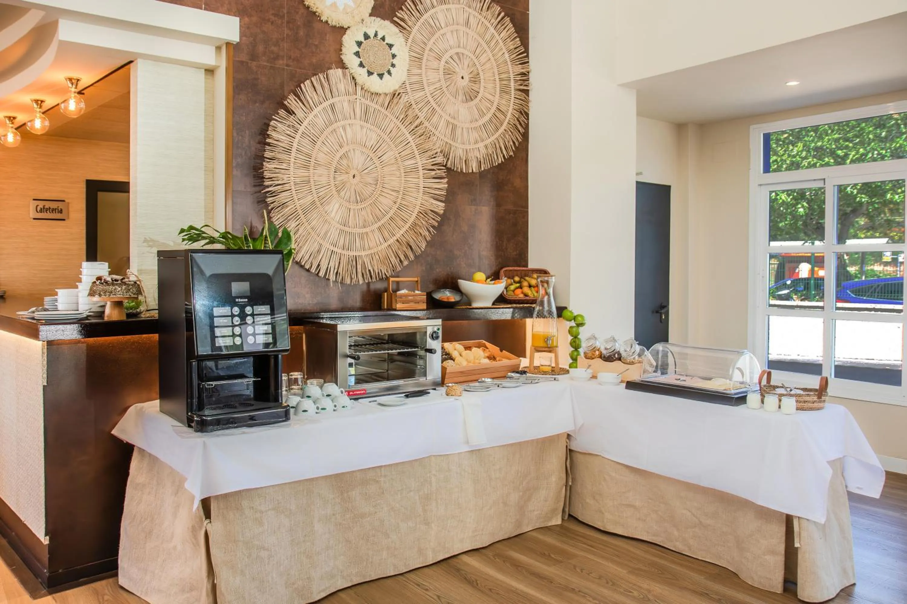 Breakfast in Vista de Rey