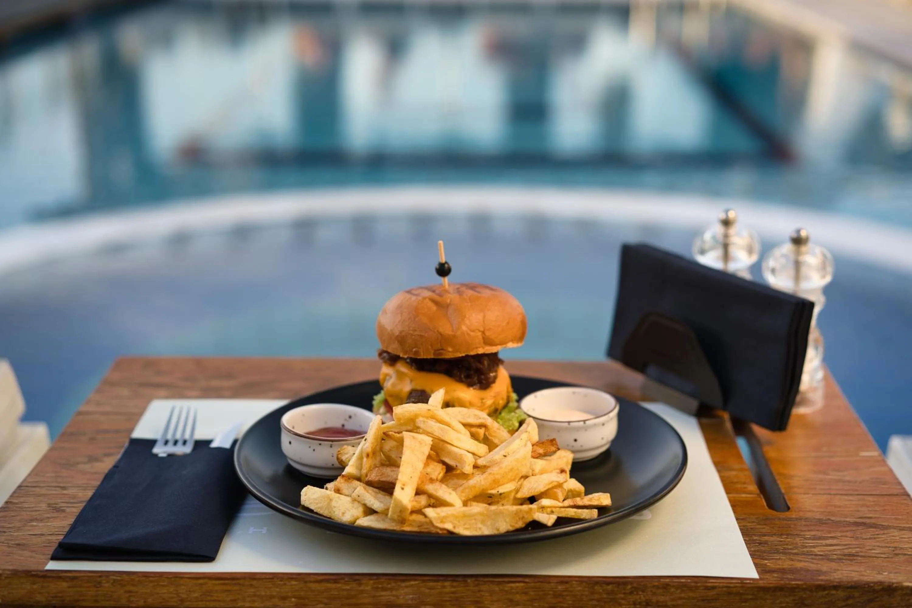 Food and drinks in Damianos Mykonos Hotel