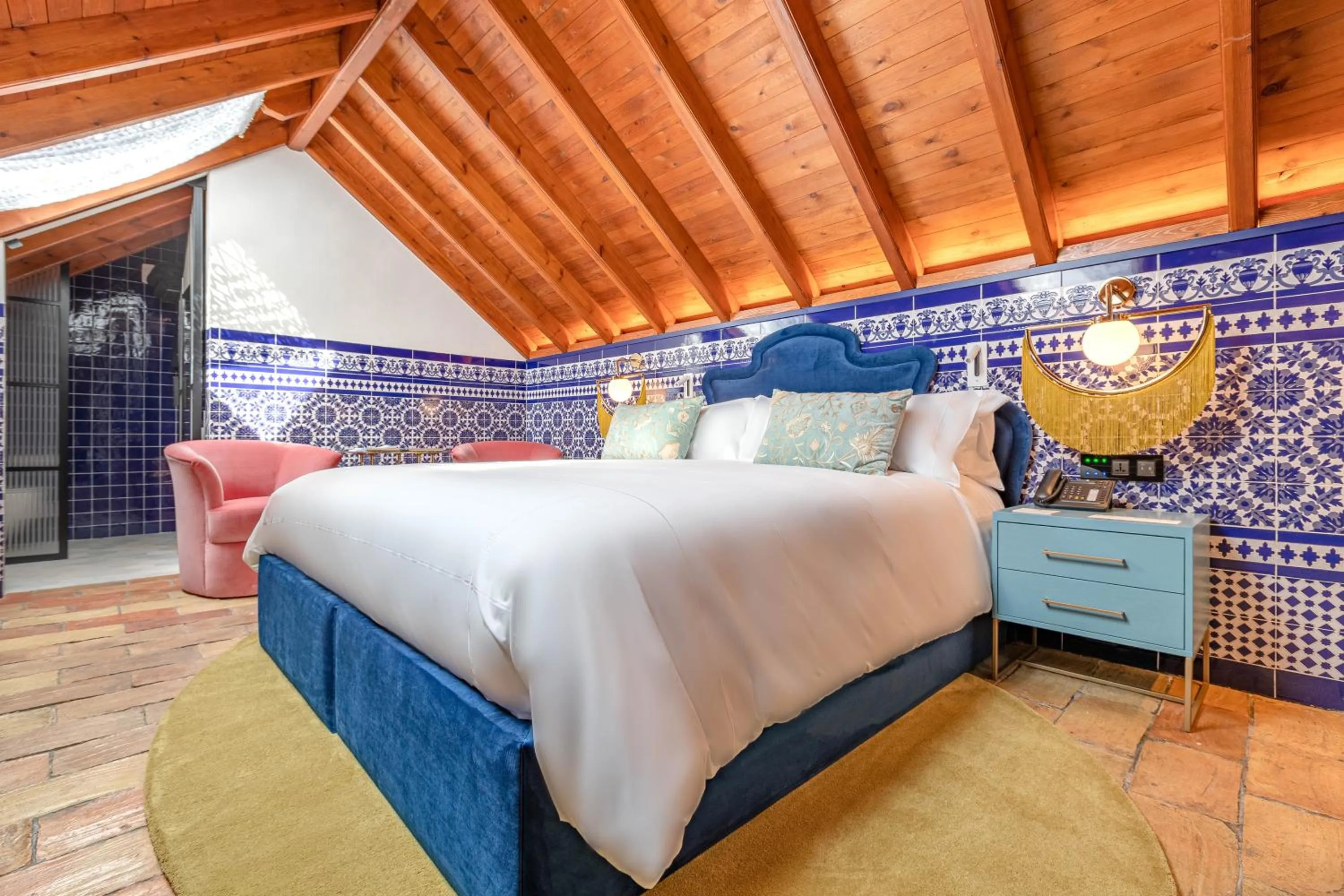 Bed in Hotel Claude Marbella