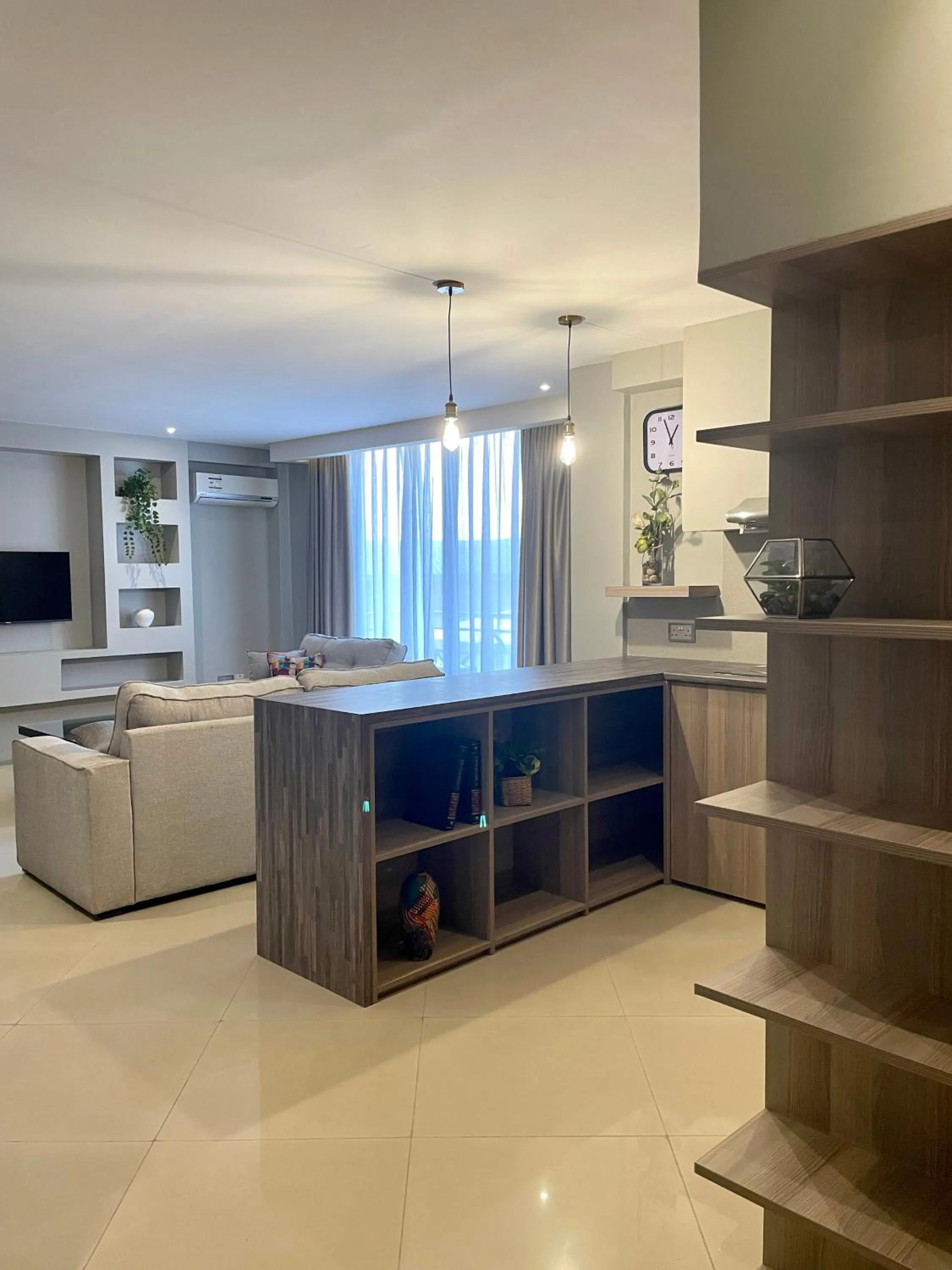 TV and multimedia in Meilin International Hotel