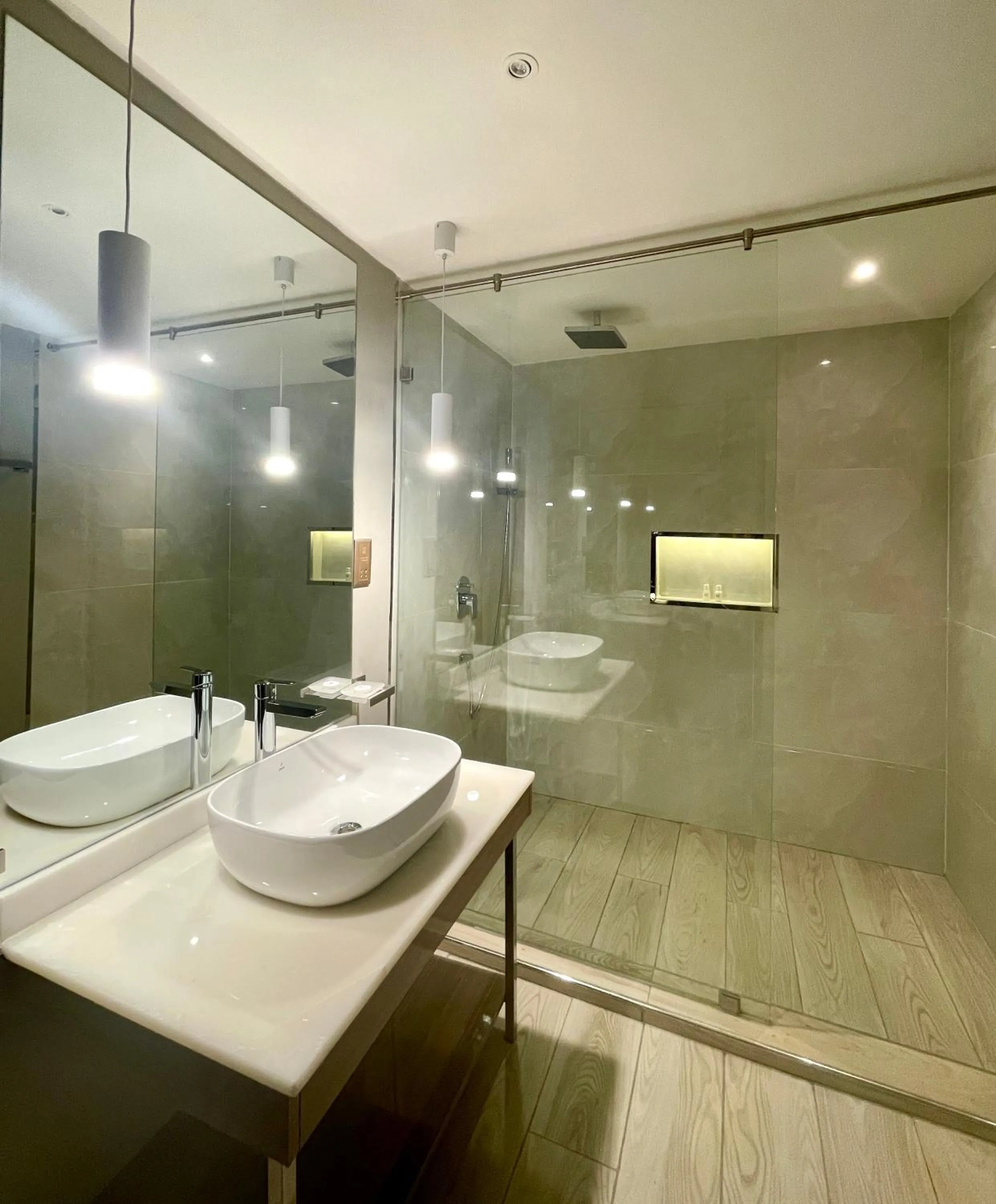 Bathroom in Meilin International Hotel