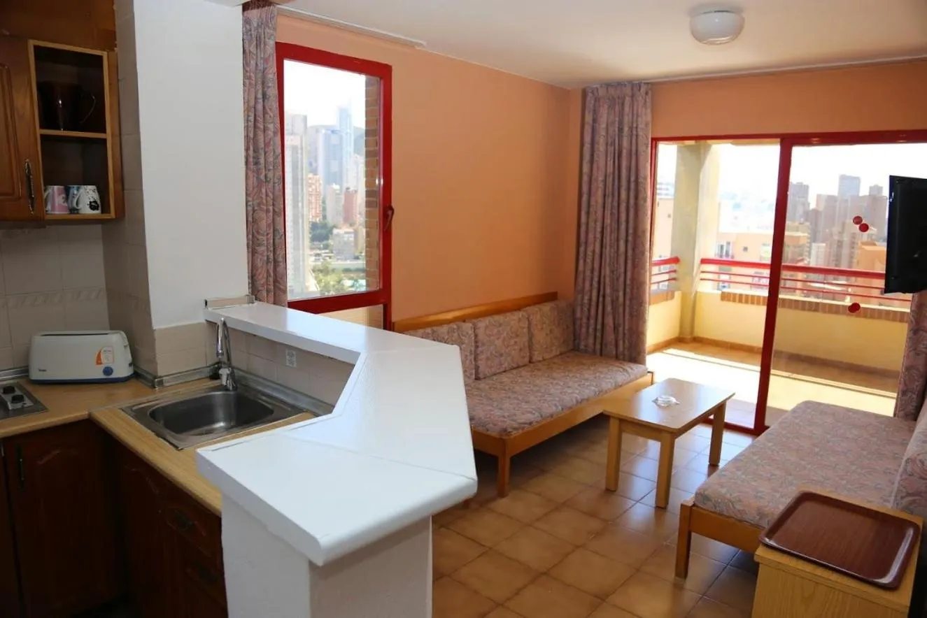 Kitchen or kitchenette in Evamar Apartments
