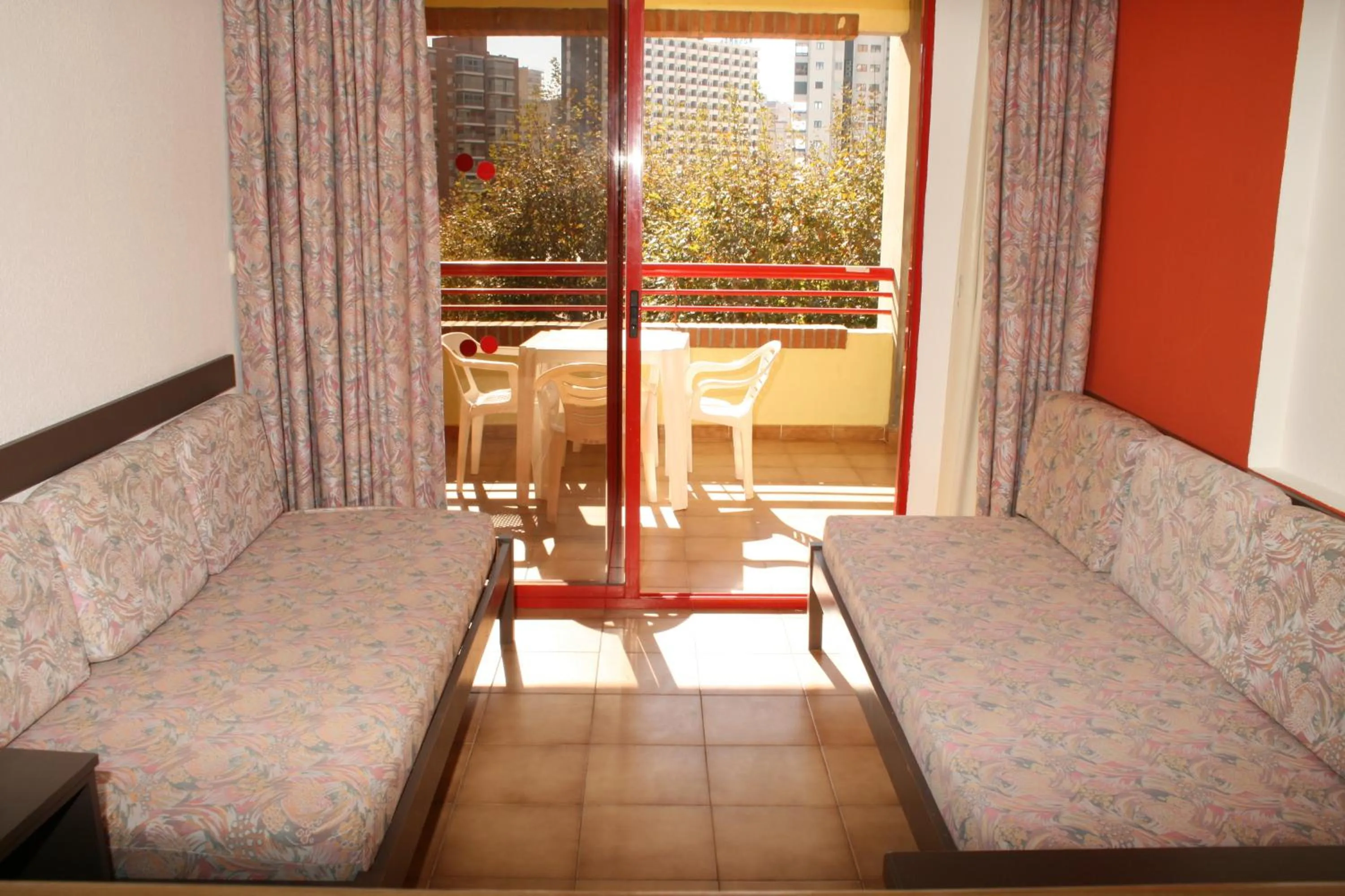 Dining area in Evamar Apartments