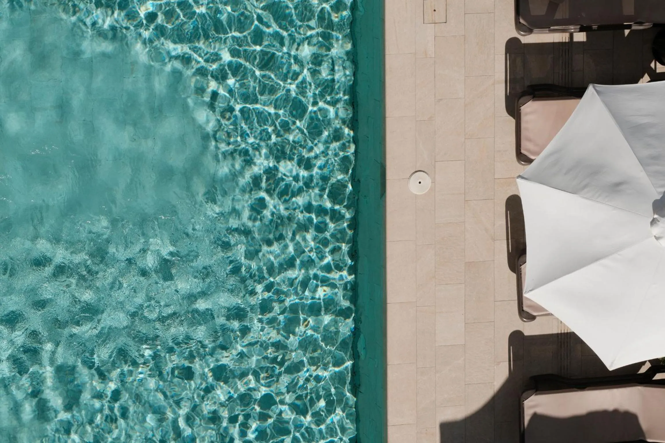 Swimming pool in Hotel Helios Costa Tropical