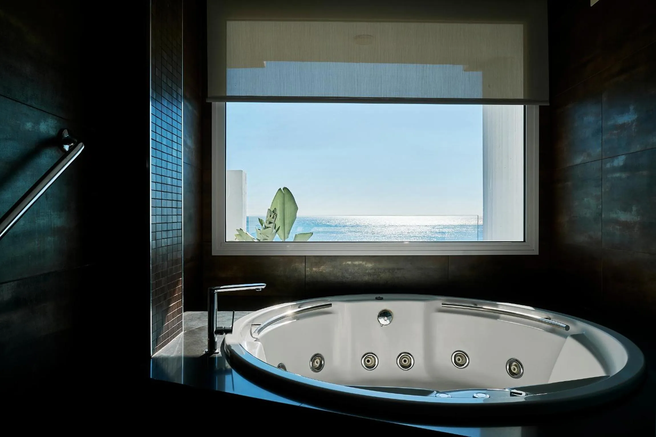 Hot Tub in Hotel Helios Costa Tropical