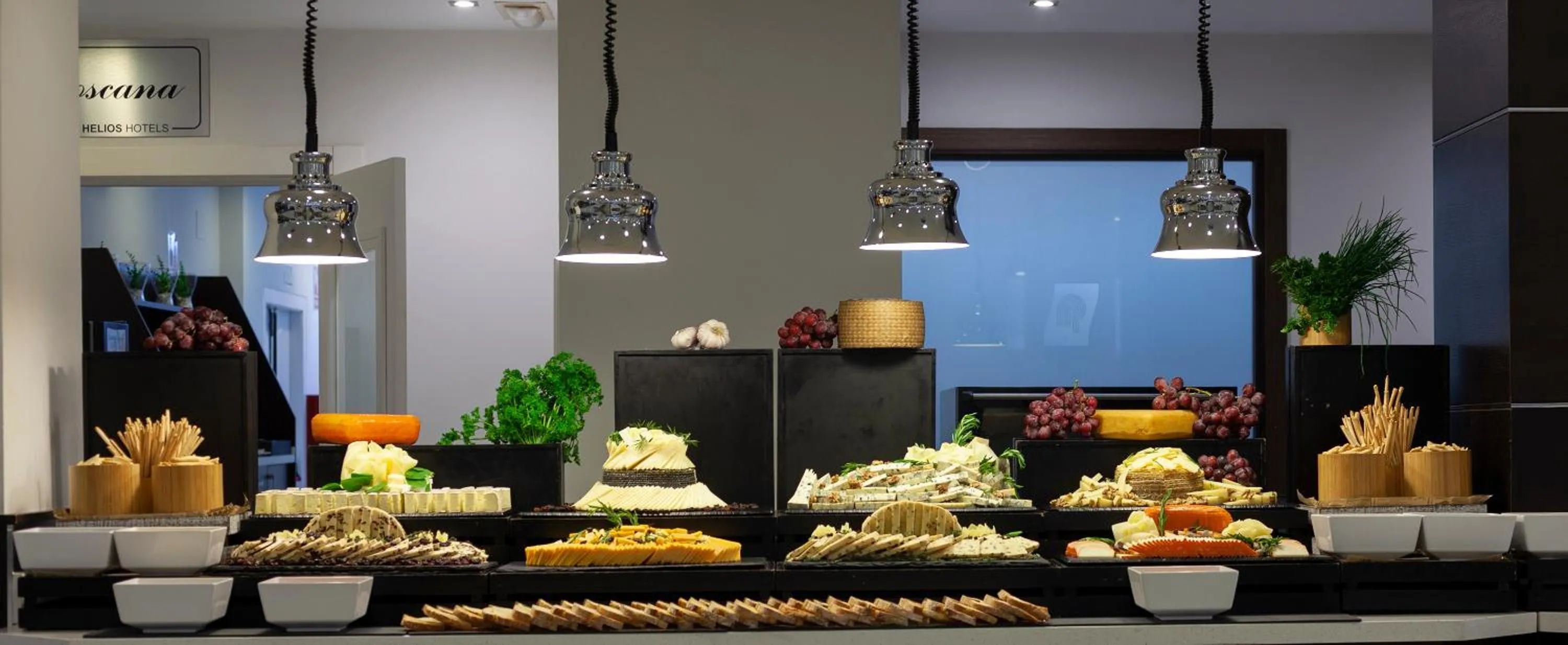 Restaurant/places to eat in Hotel Helios Costa Tropical