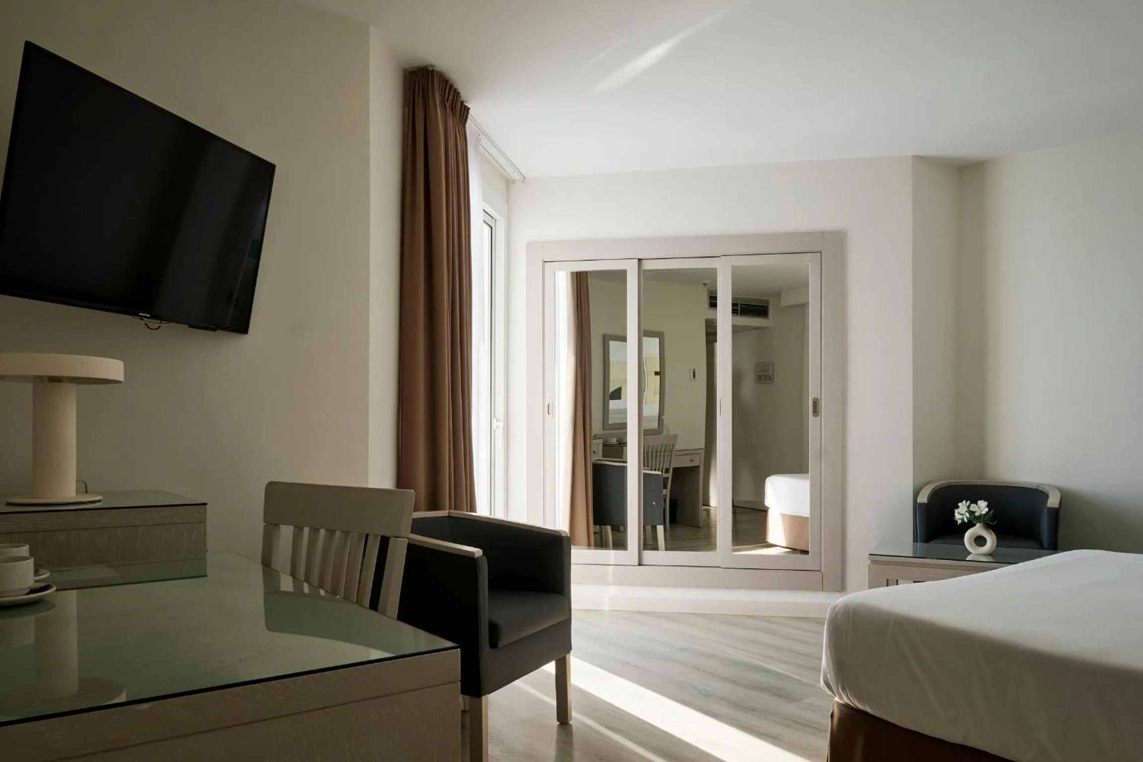 Bedroom, Bed in Hotel Helios Costa Tropical