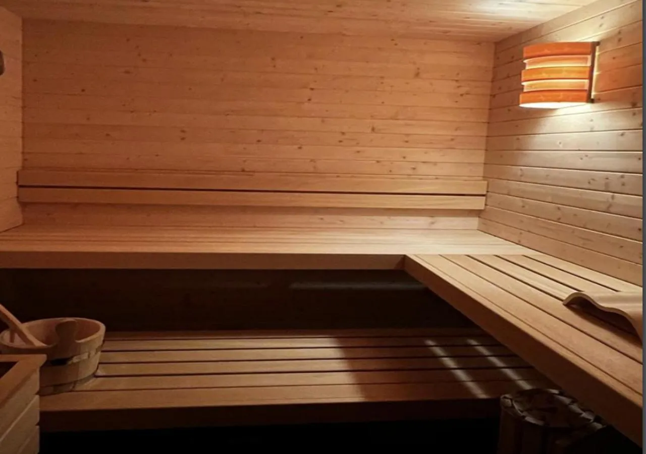 Sauna in Room 12