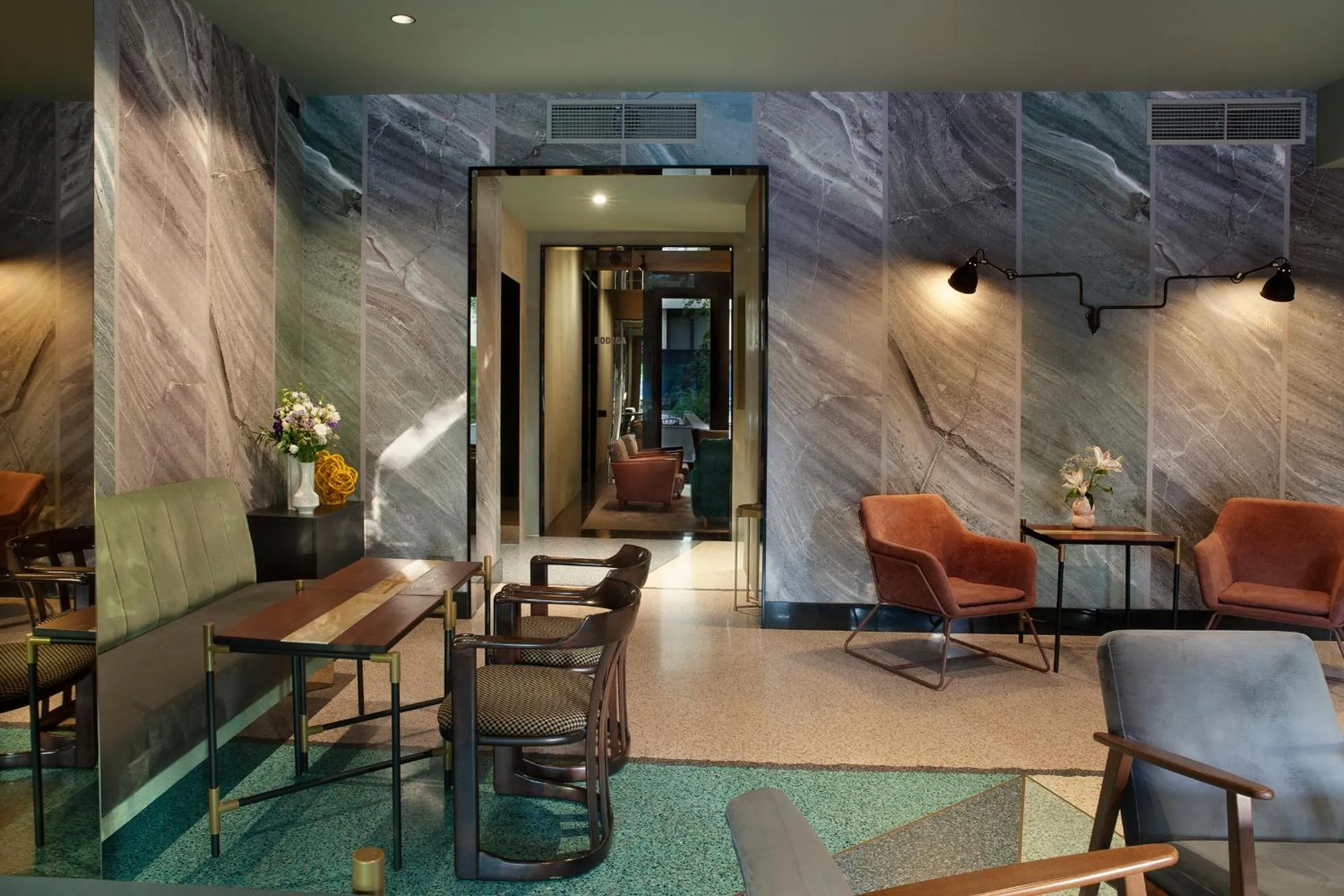 Lounge or bar in Room 12