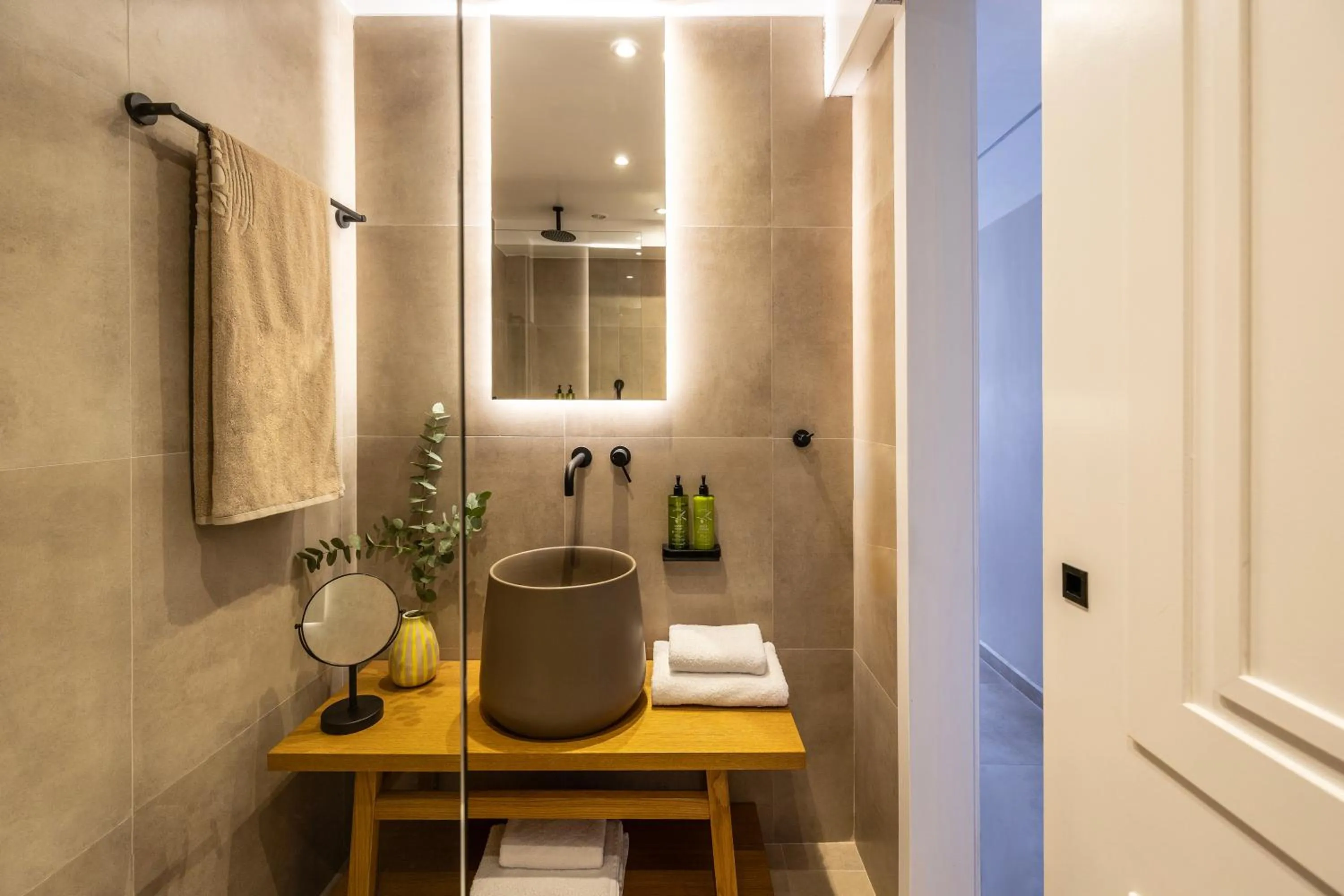 Shower in Albatros Spa & Resort Hotel