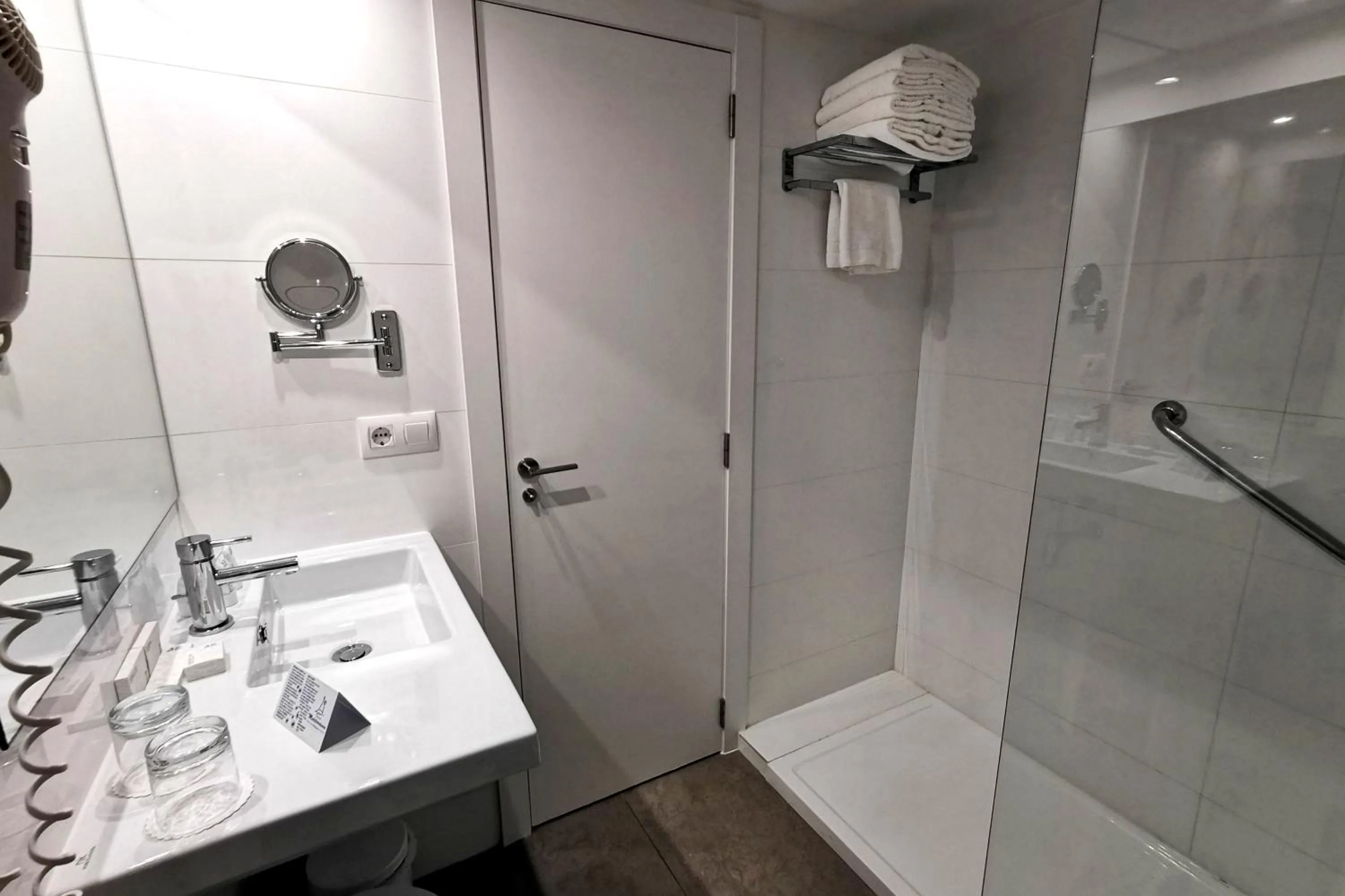 Bathroom in Aparthotel Acuazul