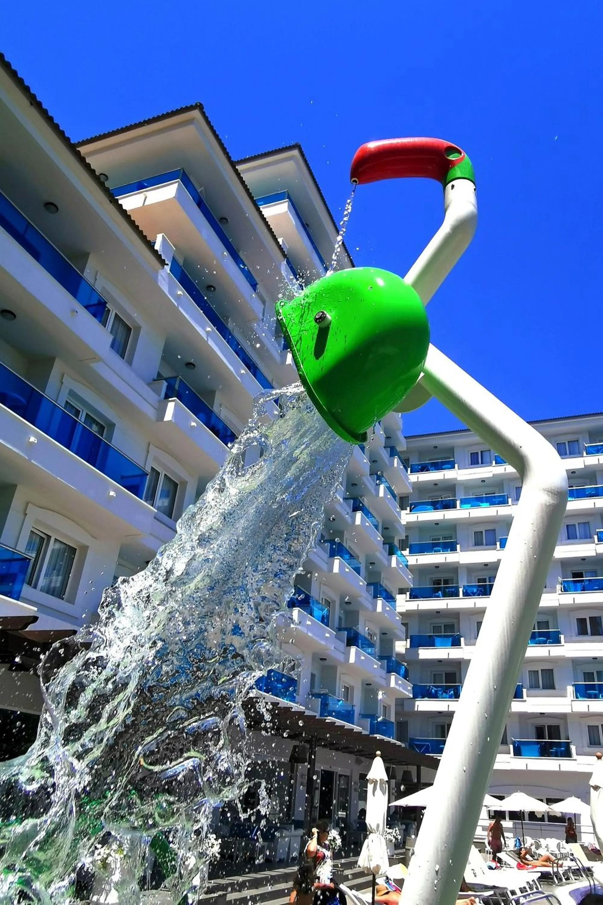 Entertainment in Aparthotel Acuazul