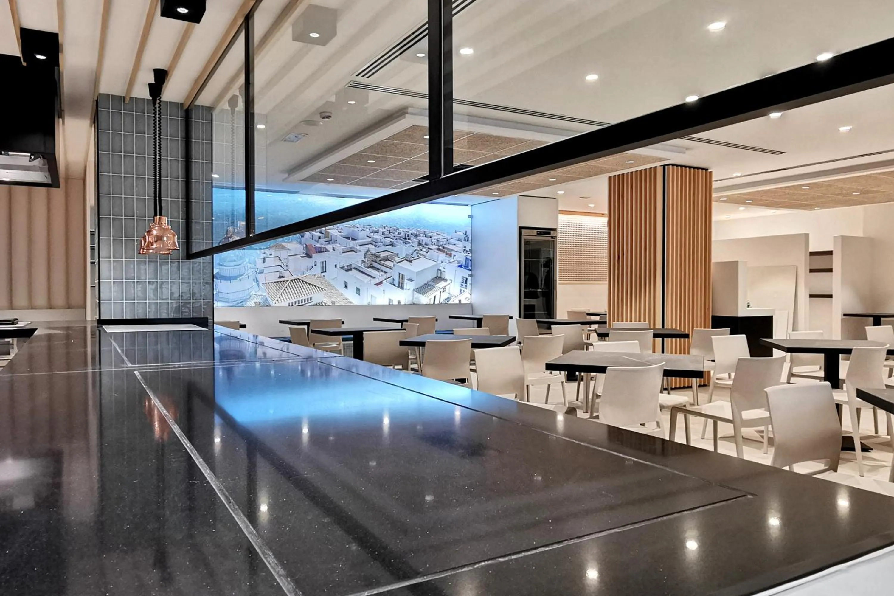 Restaurant/places to eat in Aparthotel Acualandia