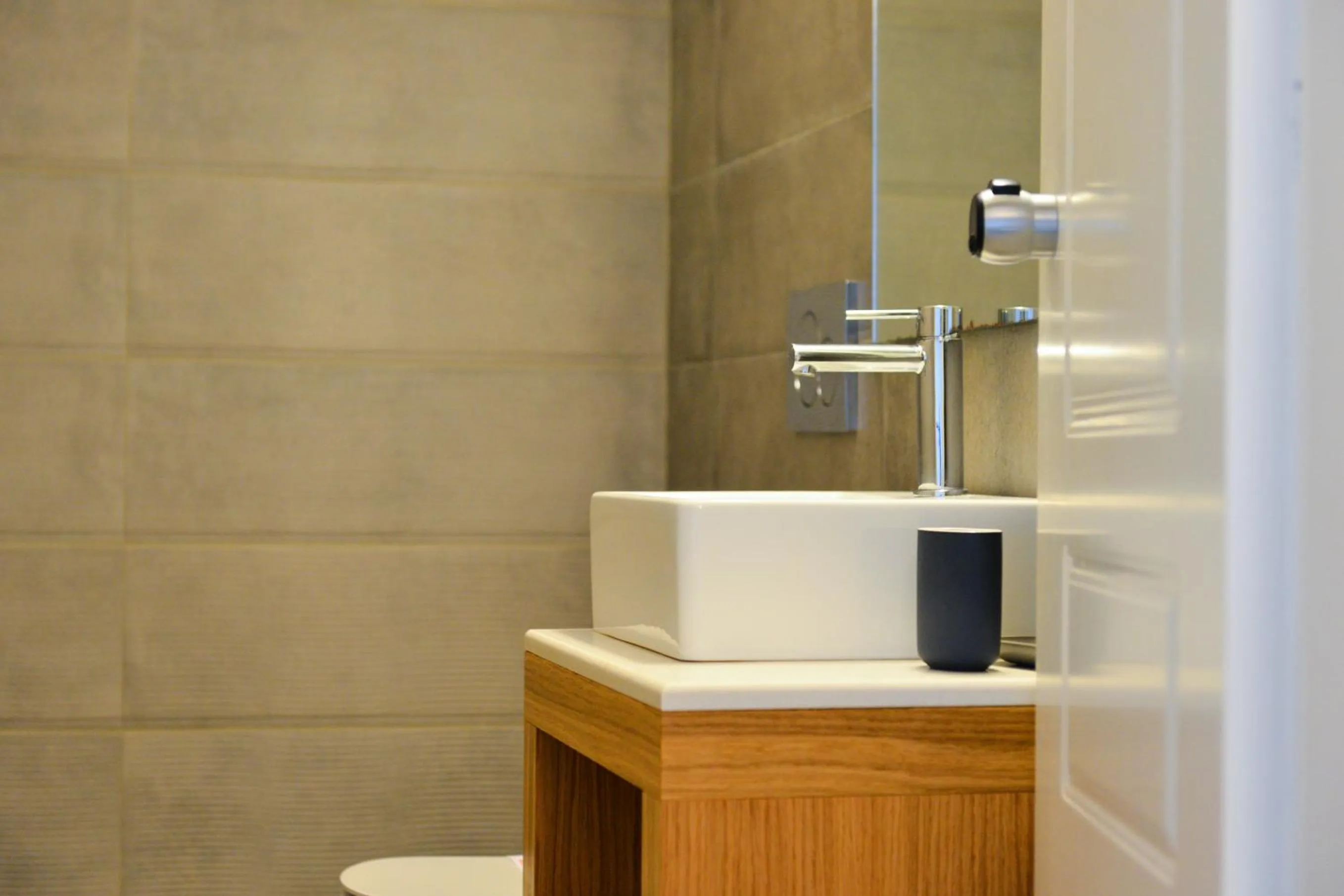 Bathroom in Iris Skiathos