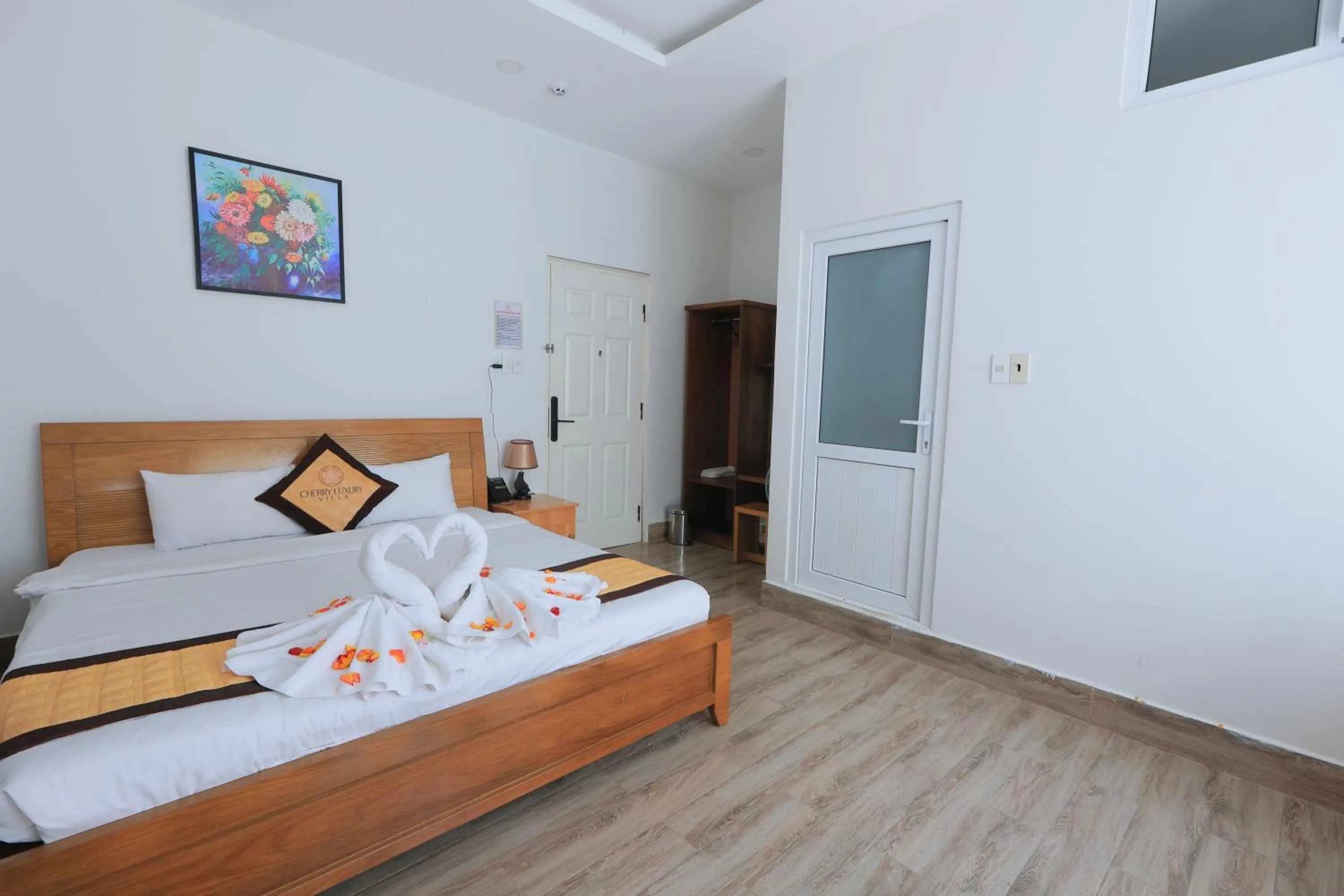 Bedroom in Cherry Luxury Hotel