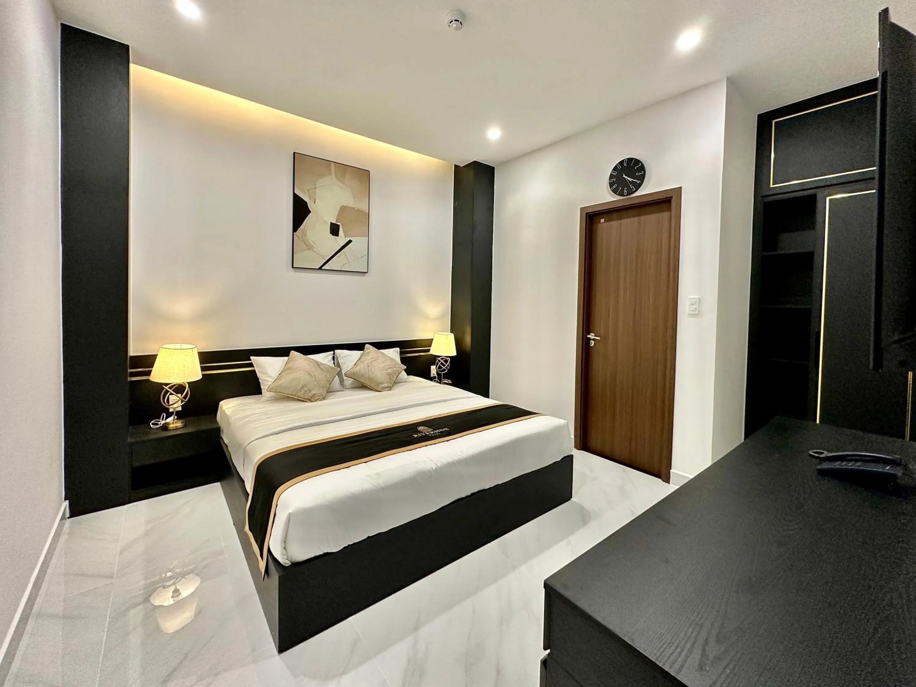 Bed in Riverside 1 Hotel