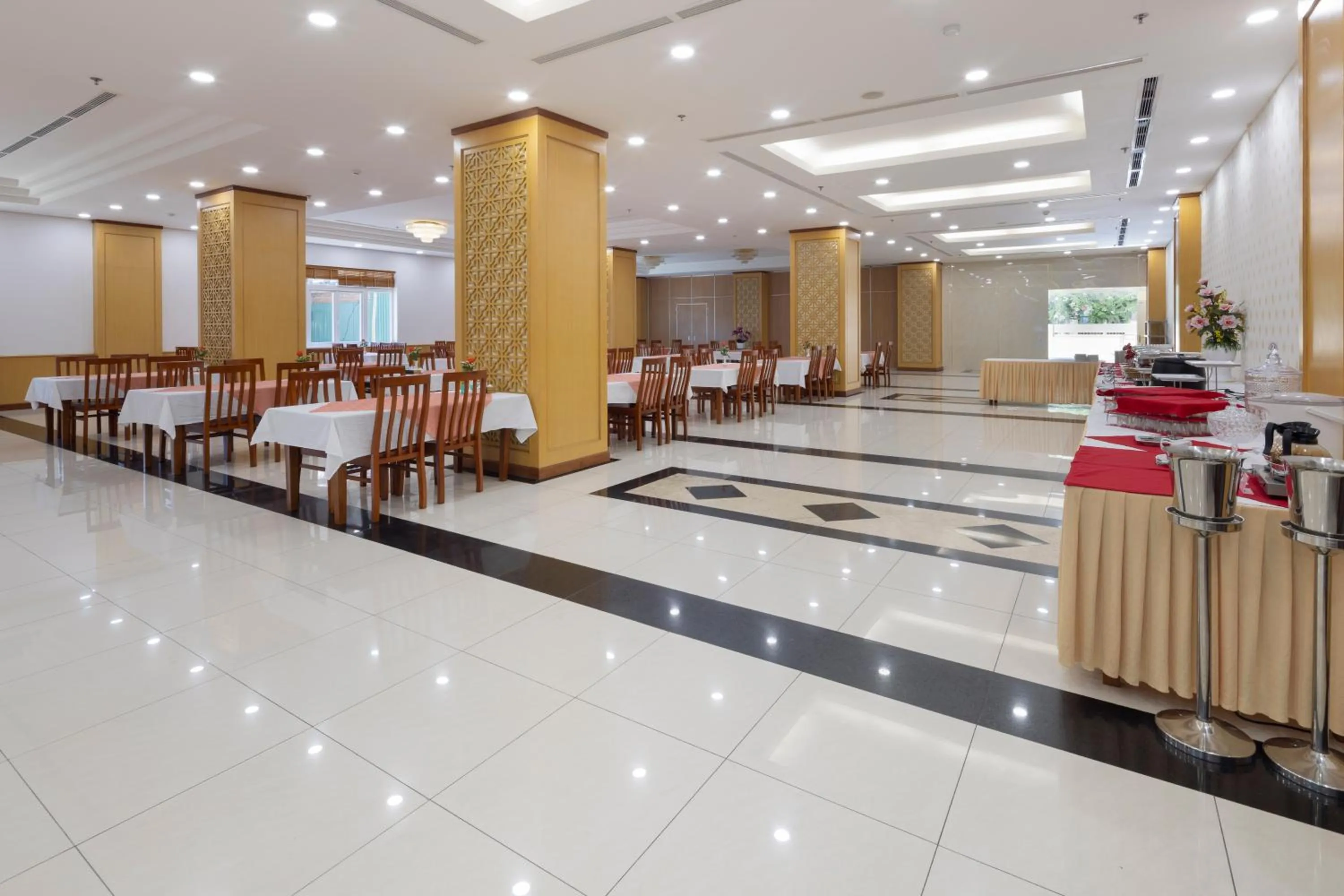 Restaurant/places to eat in T78 Nha Trang Hotel