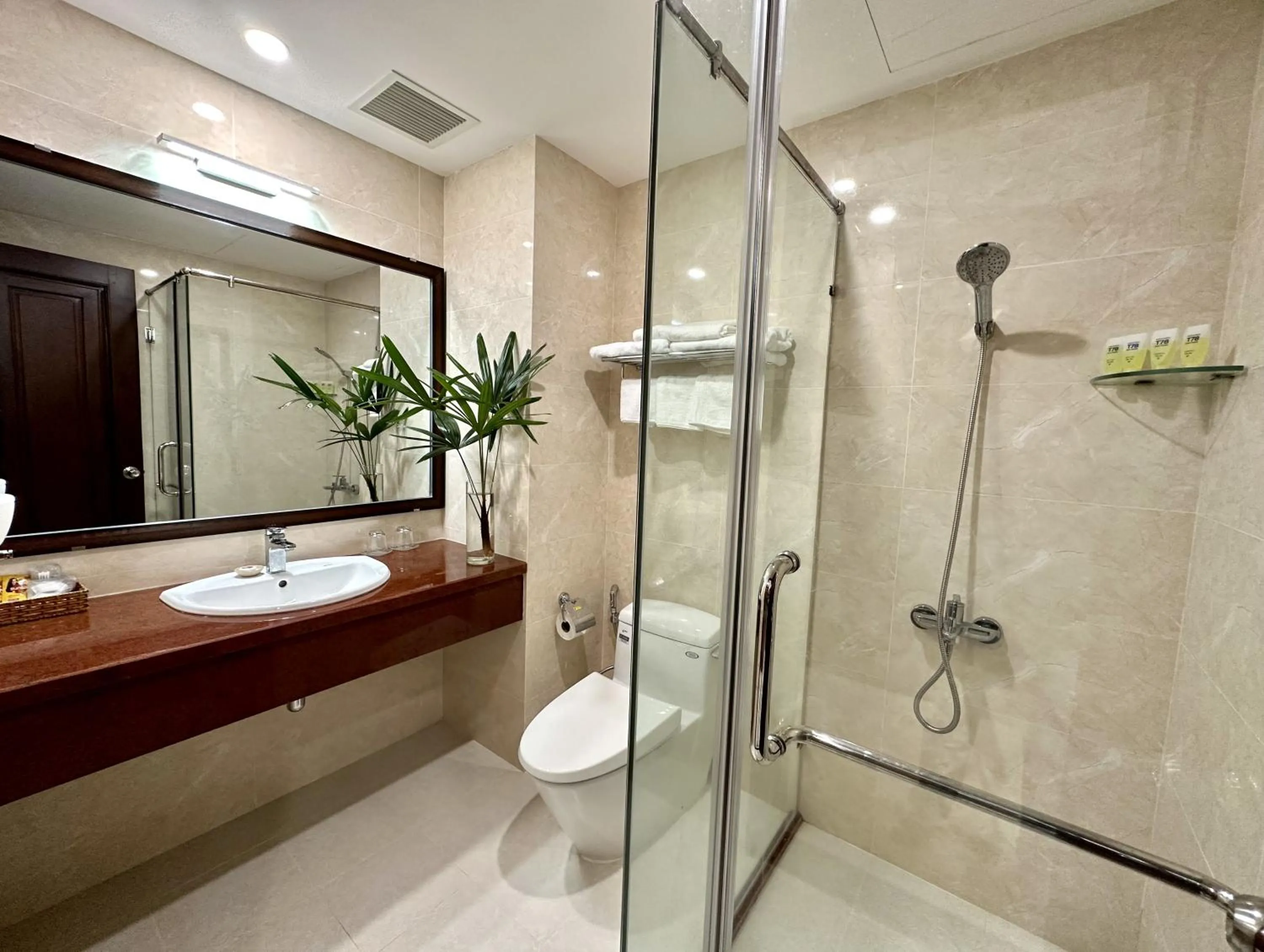 Shower in T78 Nha Trang Hotel