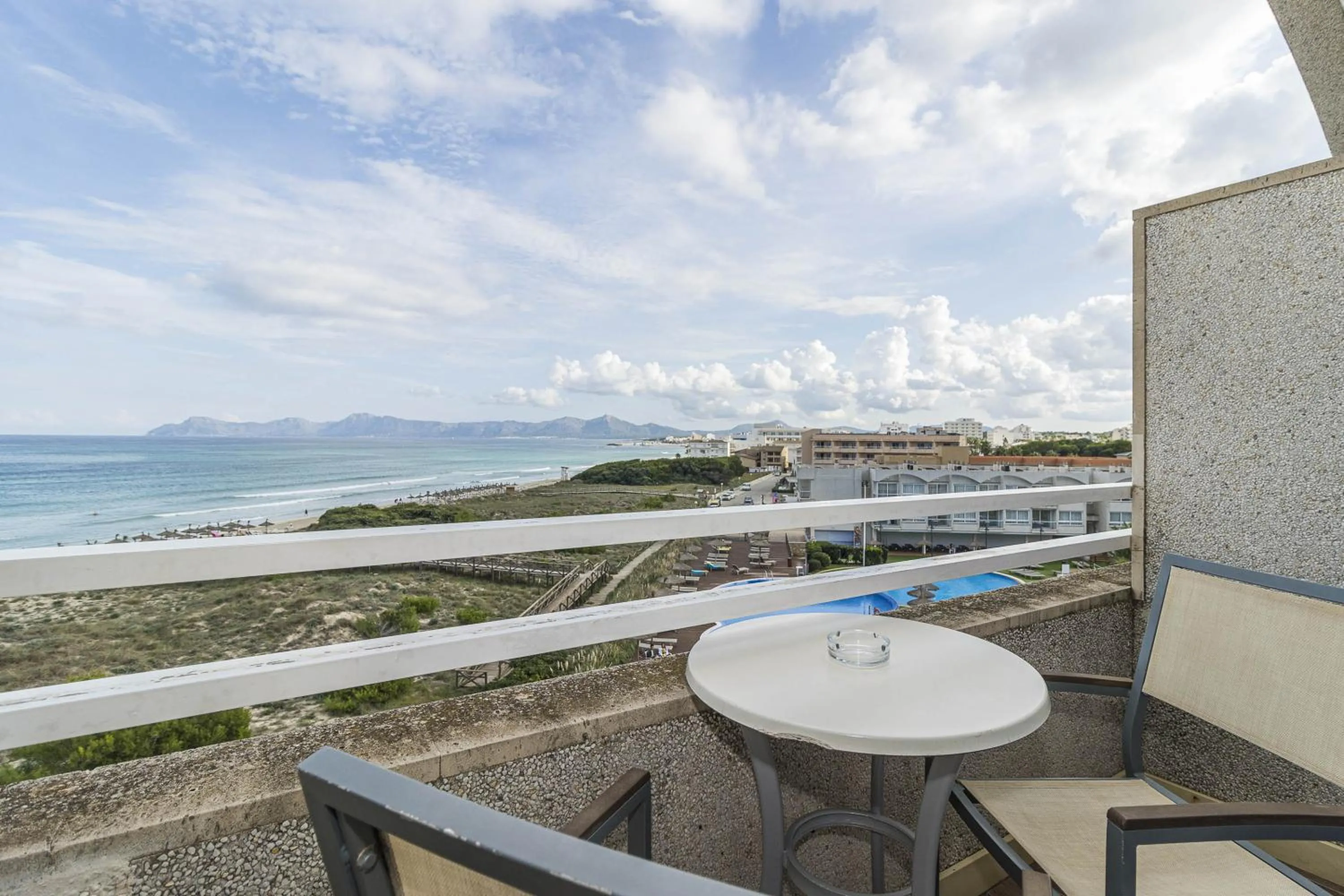 Balcony/Terrace in Eix Platja Daurada Hotel & SPA