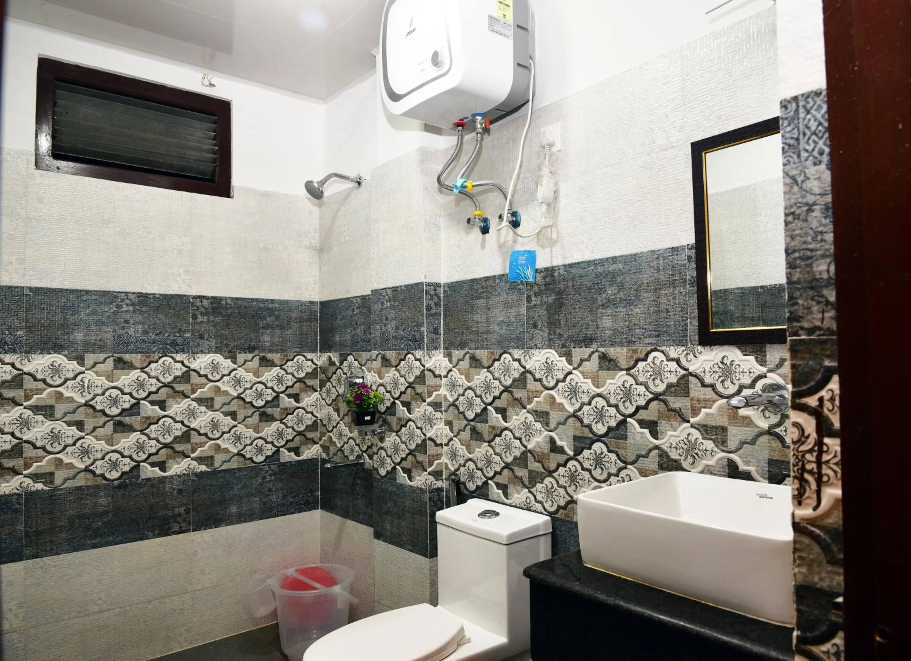 Bathroom in Rufina Palm Bliss